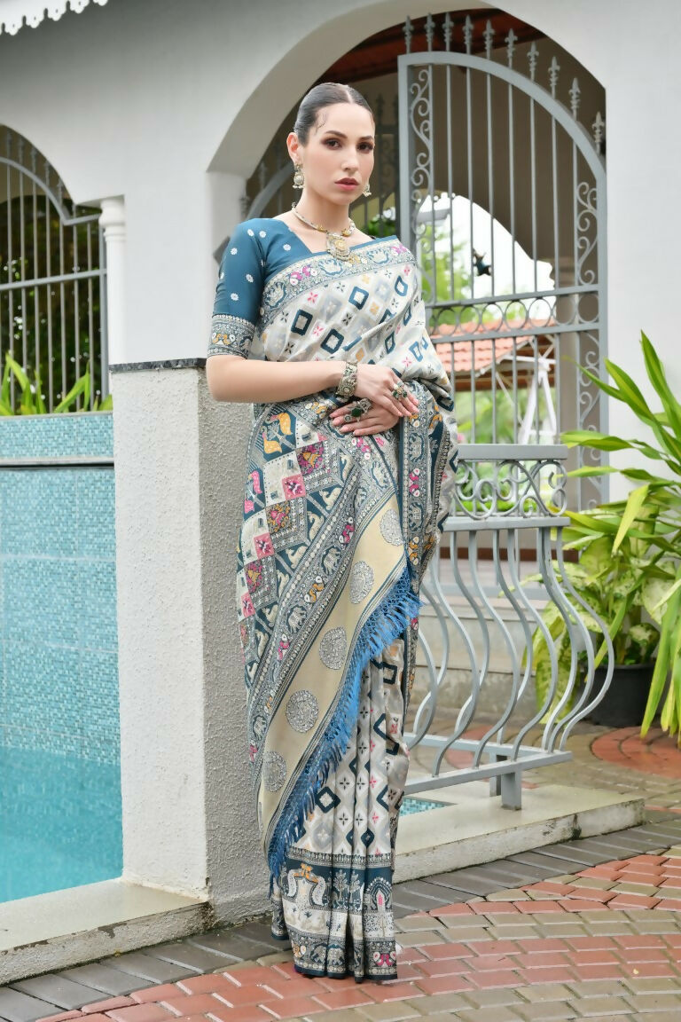 Vishnu Weaves Women's Rama Banarasi Silk Patola Zari Woven Saree with Blouse - Swadesiicart