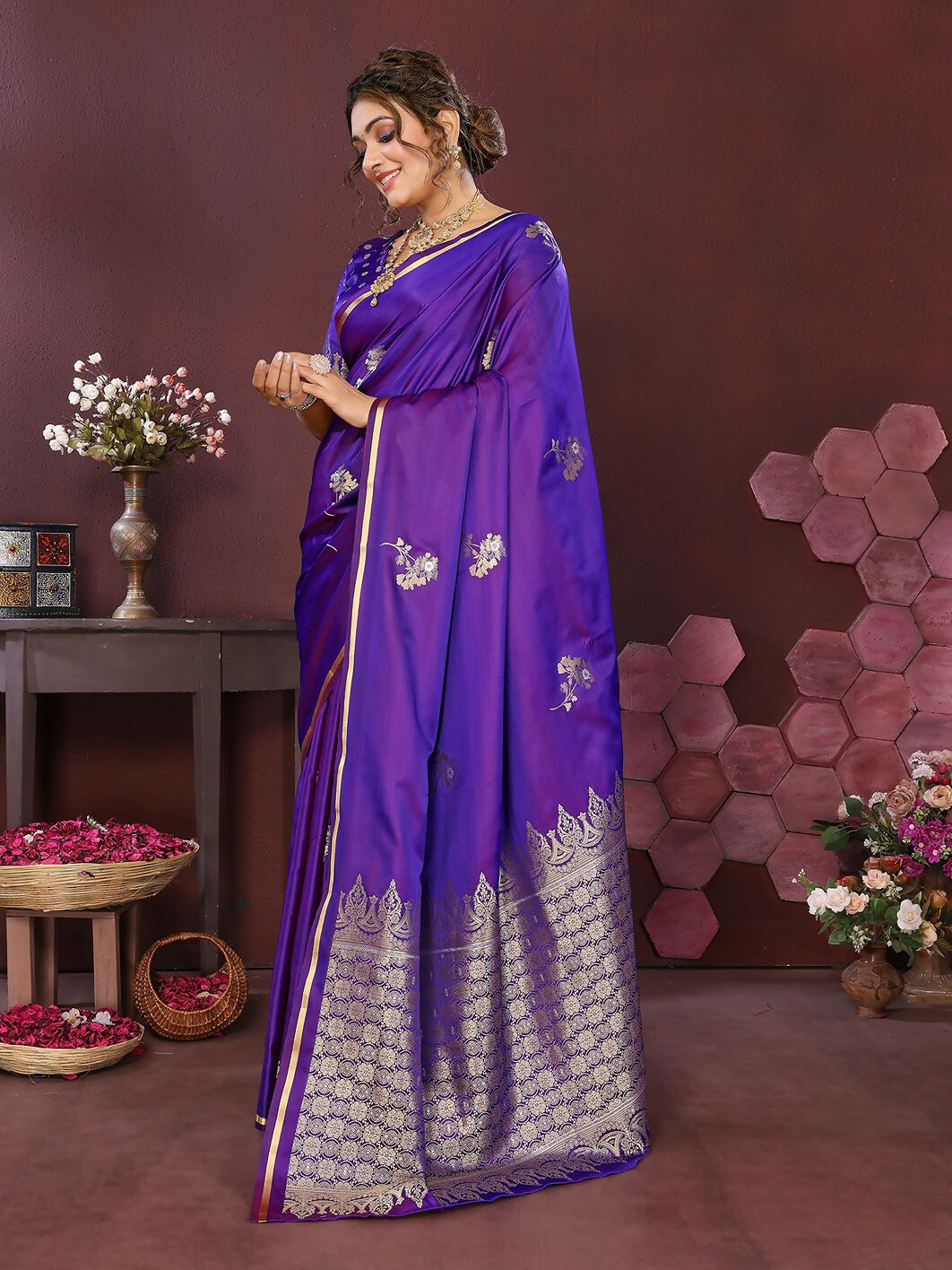 Joban Fashion Rich Purple Floral Banarasi Silk Sarees | Swadesiicart