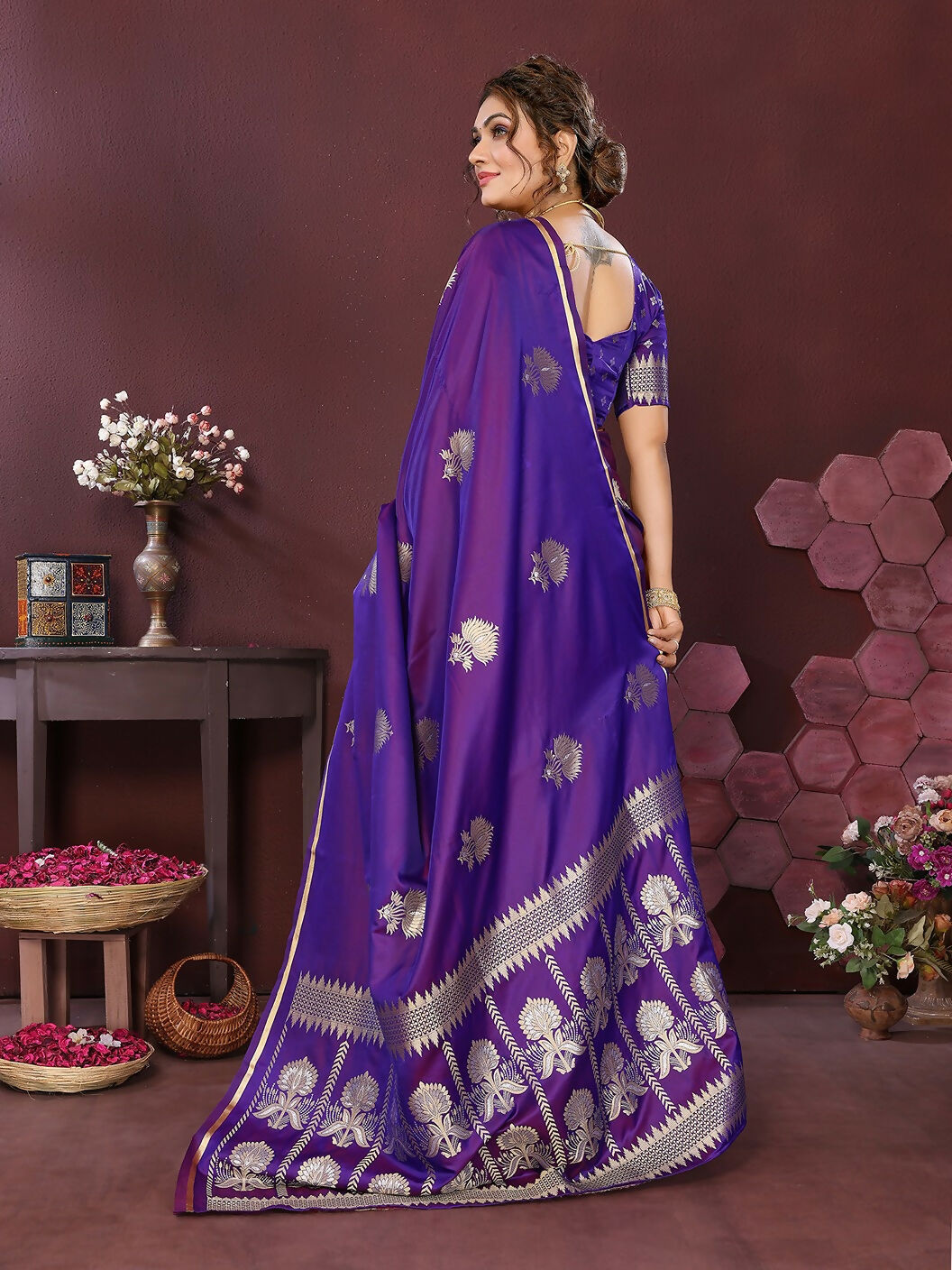 Joban Fashion Purple Floral Motifs Banarasi Silk Sarees | Swadesiicart