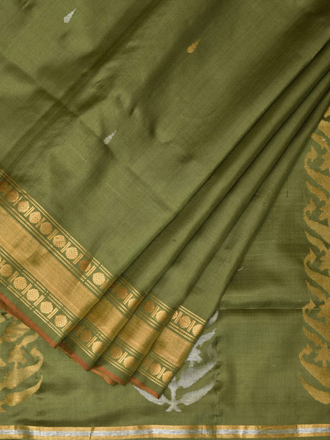 Olive Uppada Silk Handloom Saree with Karpur Pallu Design - Global Threads | Swadesiicart