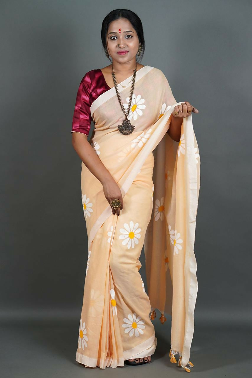 Exclusive Collection Cream Pure Cotton Saree With Sunflower Design - Swadesiicart