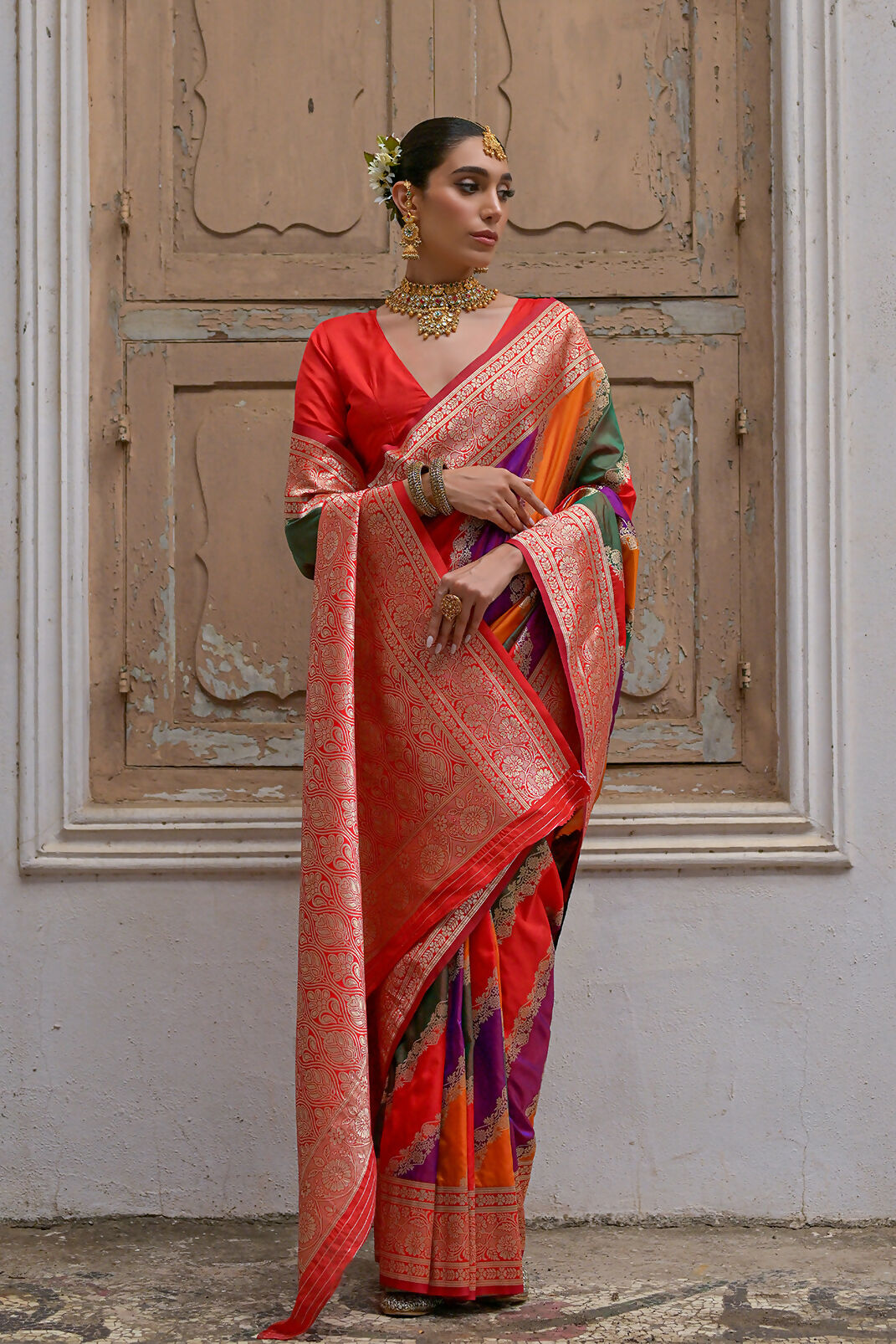 Vishnu Weaves Women's Red Banarasi Silk Zari Woven Saree with Blouse - Swadesiicart