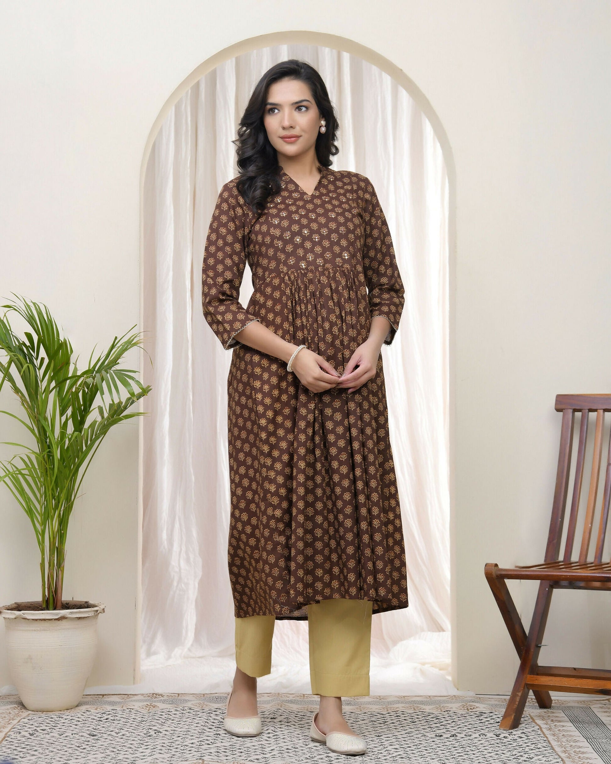 Vaasva Brown Boonta Cotton Printed Gathered Kurti With Pant - Swadesiicart