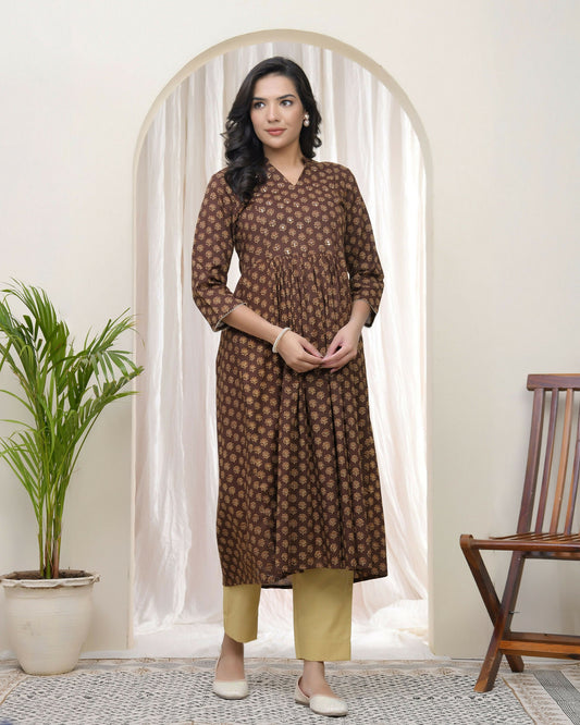 Vaasva Brown Boonta Cotton Printed Gathered Kurti With Pant - Swadesiicart