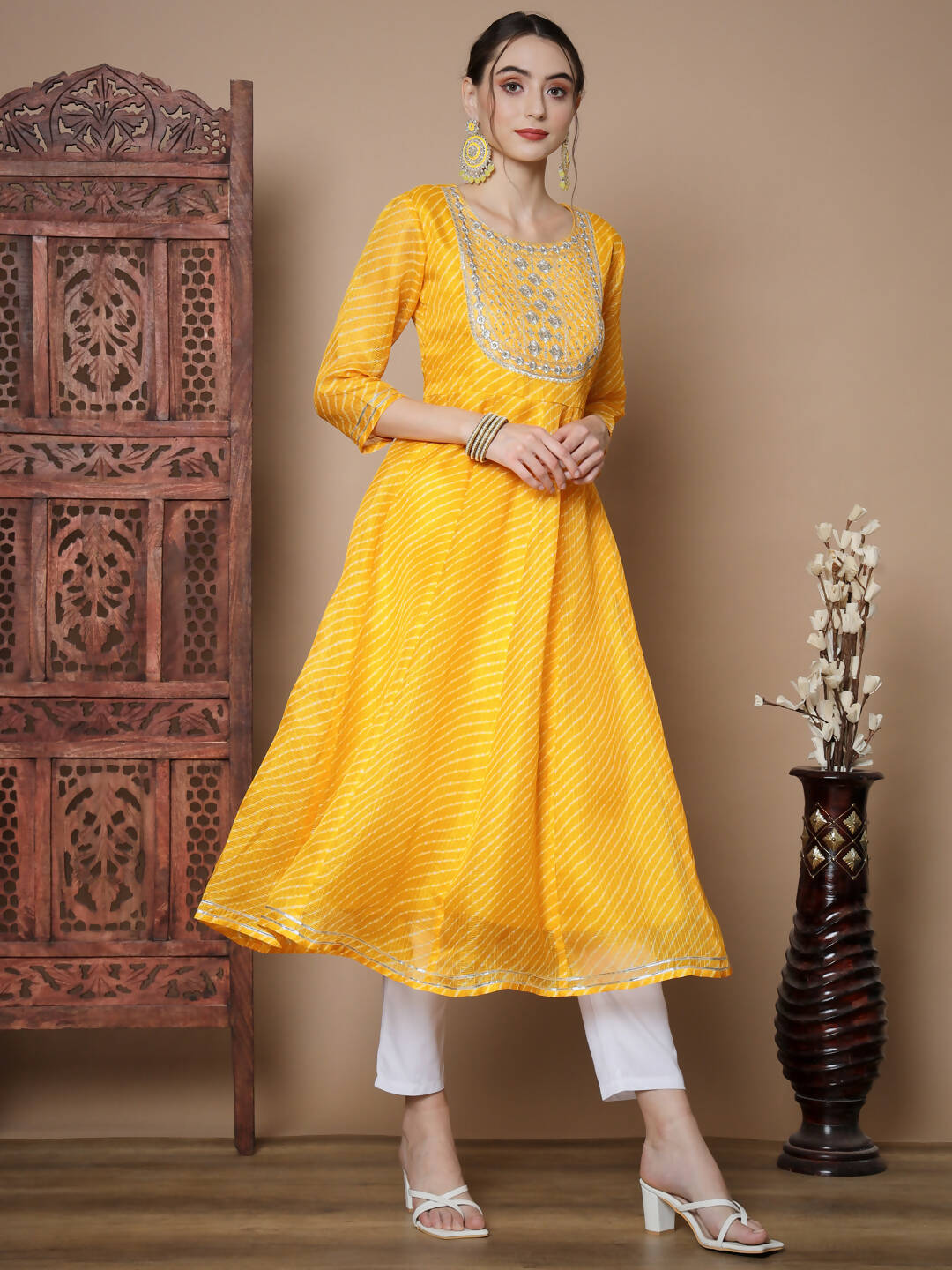 Myshka Women's Yellow Anarkali Kurta - Swadesiicart
