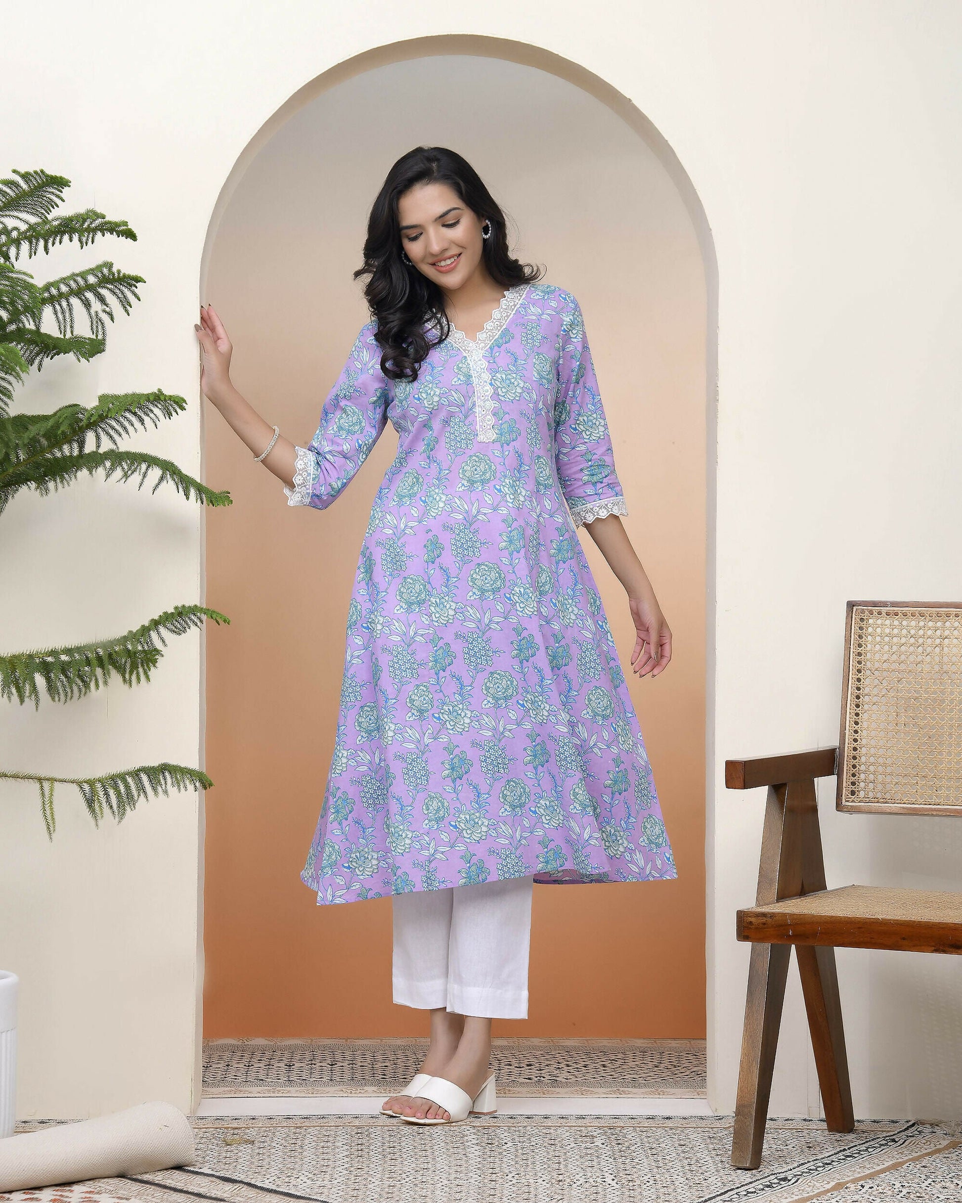 Vaasva Women Lavender Floral Cotton Printed Flare Kurti With Pant | Swadesiicart