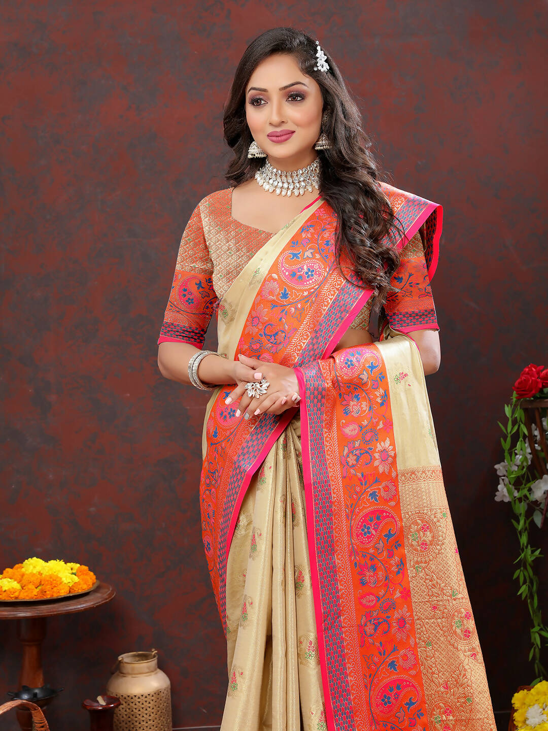 Lorenvalley Fashion Cream Kanjivaram Silk Woven Design with Zari Weaving Saree - Swadesiicart