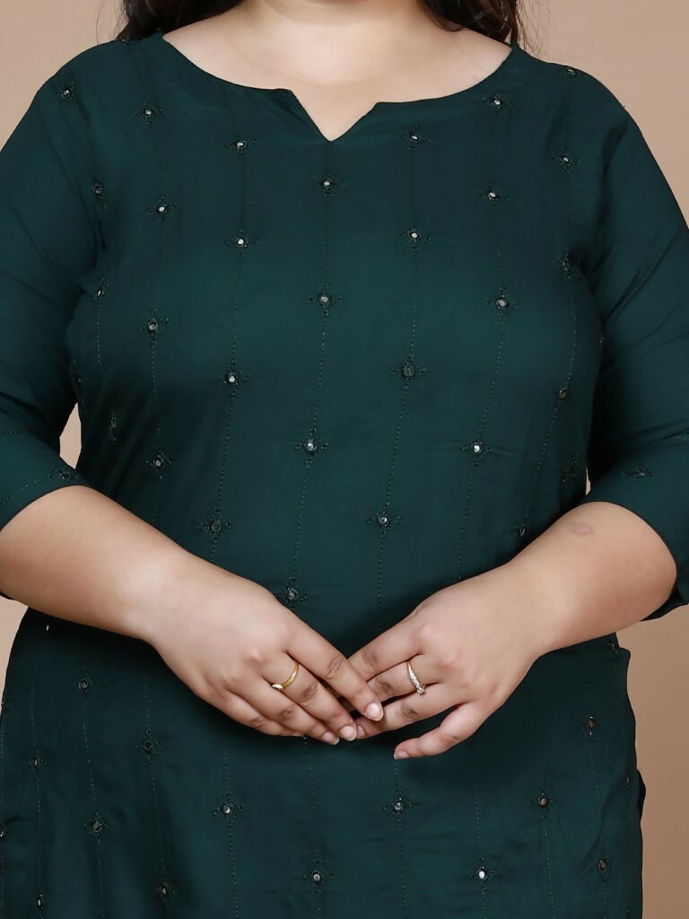 Miravan Women's Plus Size Green Embroidered Straight Kurti - Swadesiicart