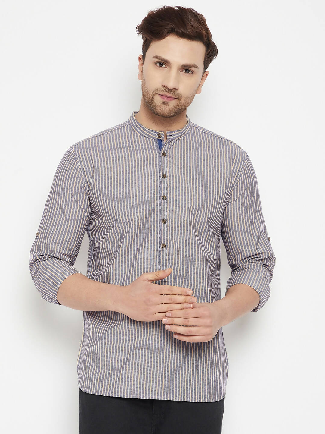 Even Apparels Grey Color Pure Cotton Short Men's Kurta With Band Collar | Swadesiicart