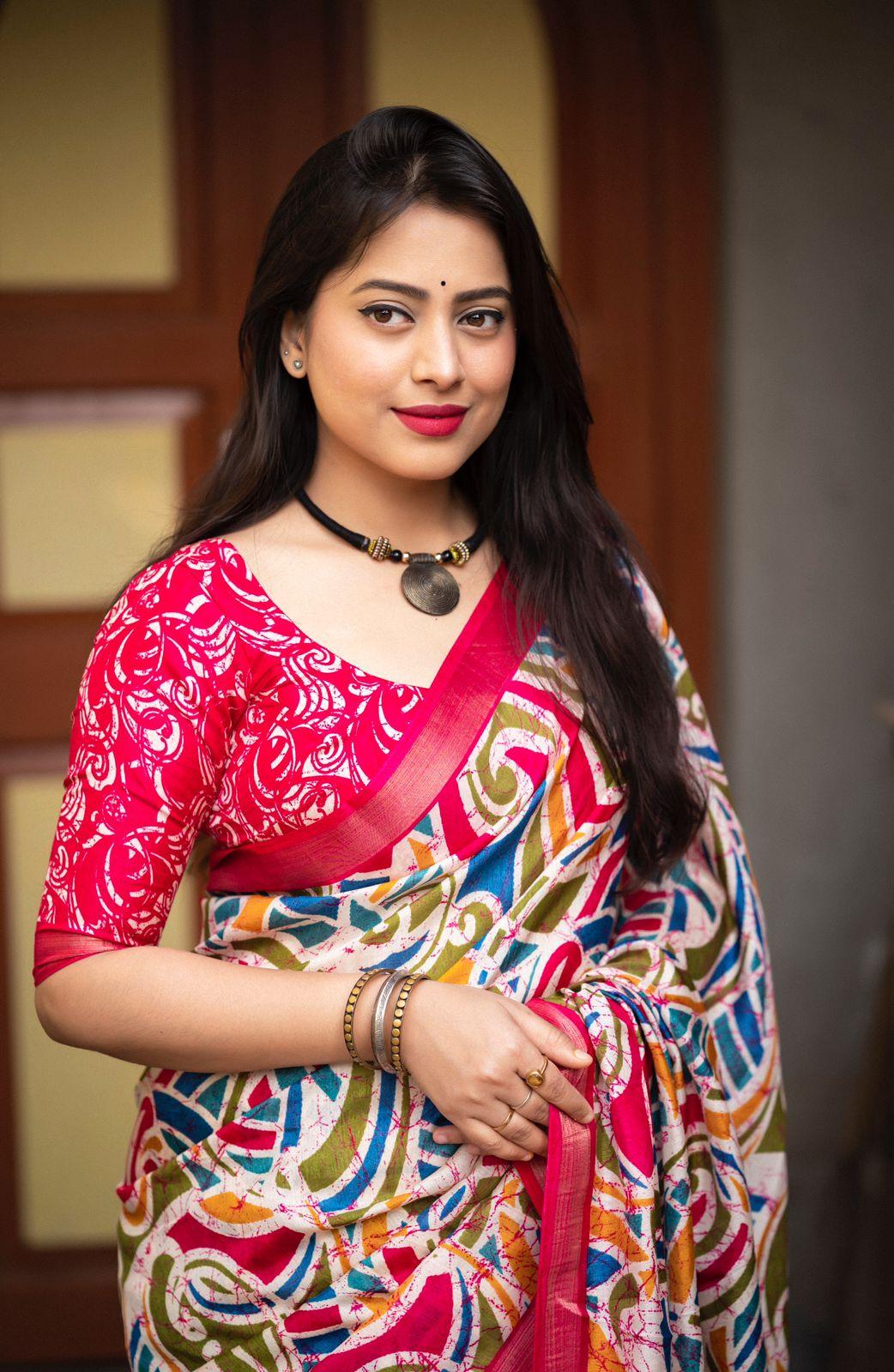 Rani Cotton Crepe Batik Print Saree with Unstitched Blouse - Hiral Fashion | Swadesiicart