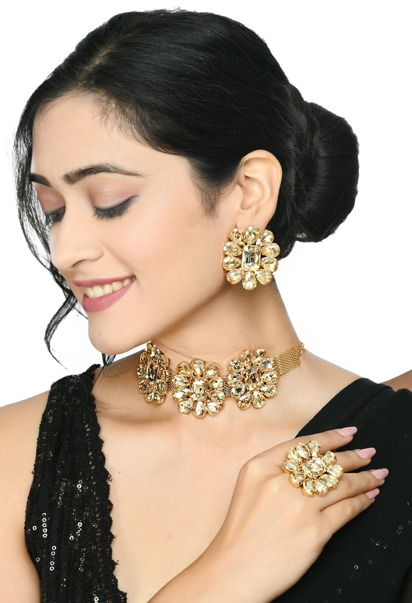 Mominos Fashion Joharkamal Gold-Polished Brass Finish Stone Choker For Women & Girls (Golden) | Swadesiicart