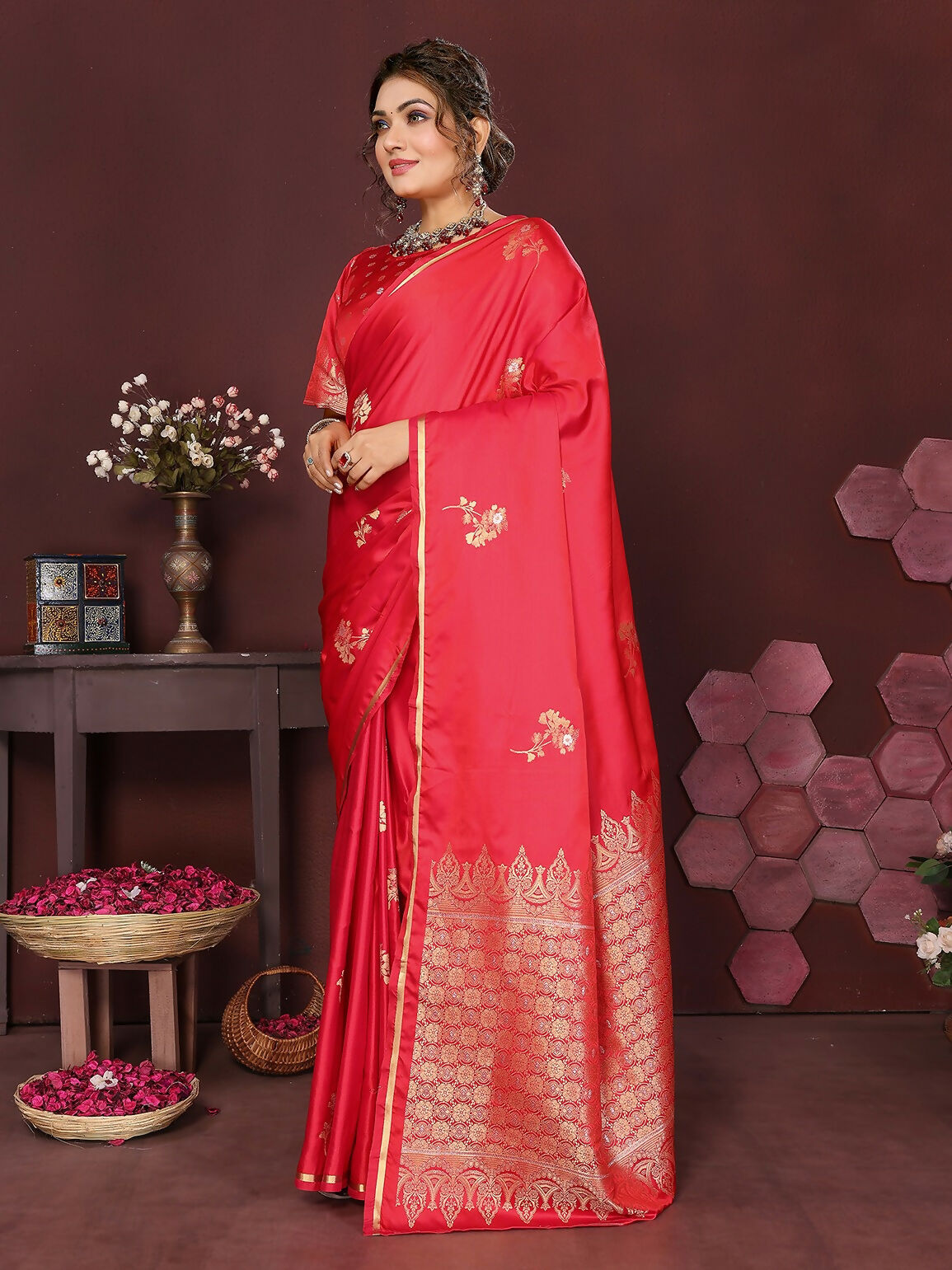 Joban Fashion Reddish Pink Floral Banarasi Silk Sarees | Swadesiicart