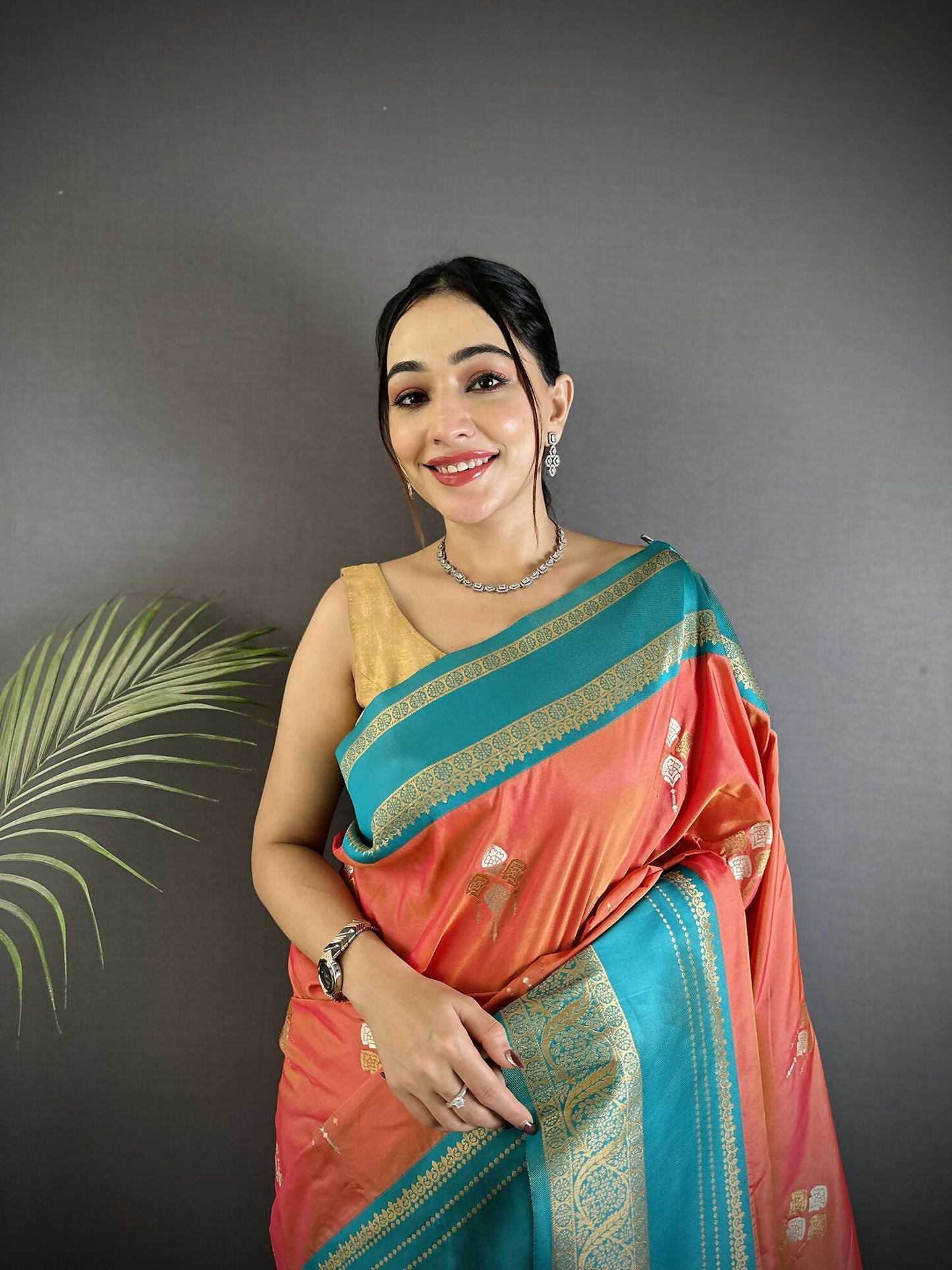Joban Fashion Peach Banarasi Soft Silk Woven Saree | Swadesiicart