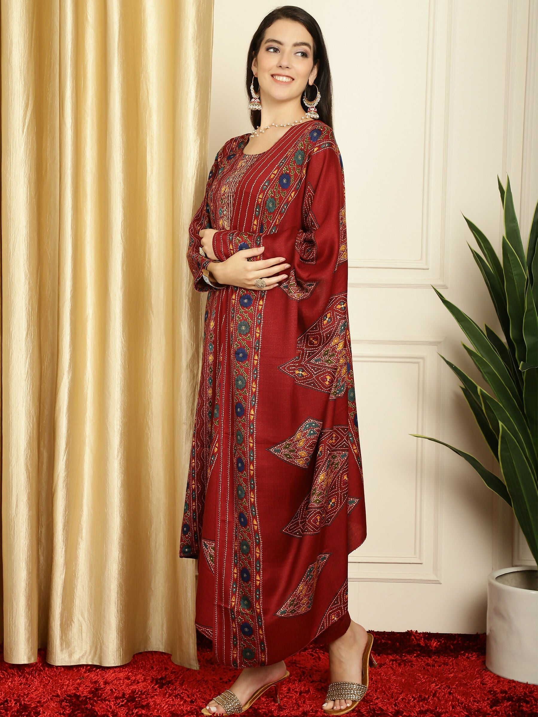 Jyoti Fashion Women's Maroon Pashmina Floral Digital Printed Kurta with Trouser & Dupatta | Swadesiicart