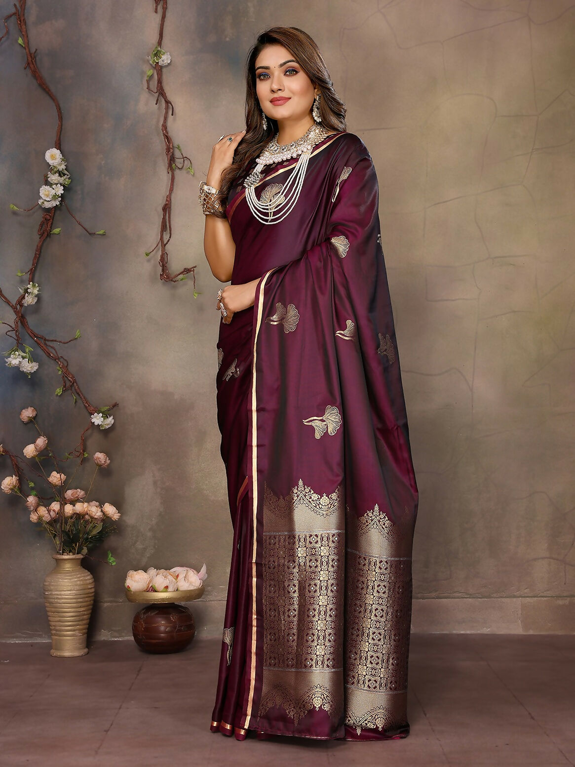 Joban Fashion Maroon Floral Motifs Banarasi Silk Sarees | Swadesiicart
