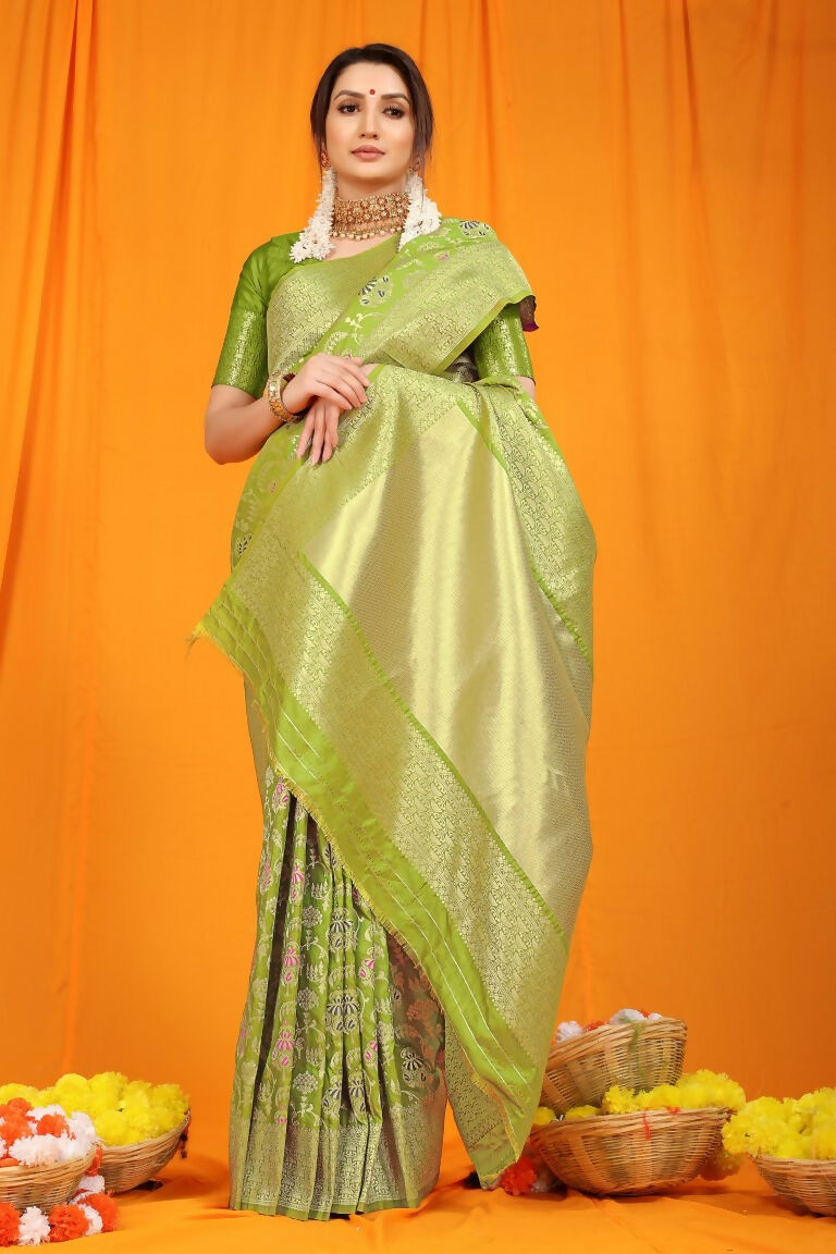 Jyoti Fashion Women's Green Kanjivaram Silk Zari Woven Saree with Blouse | Swadesiicart