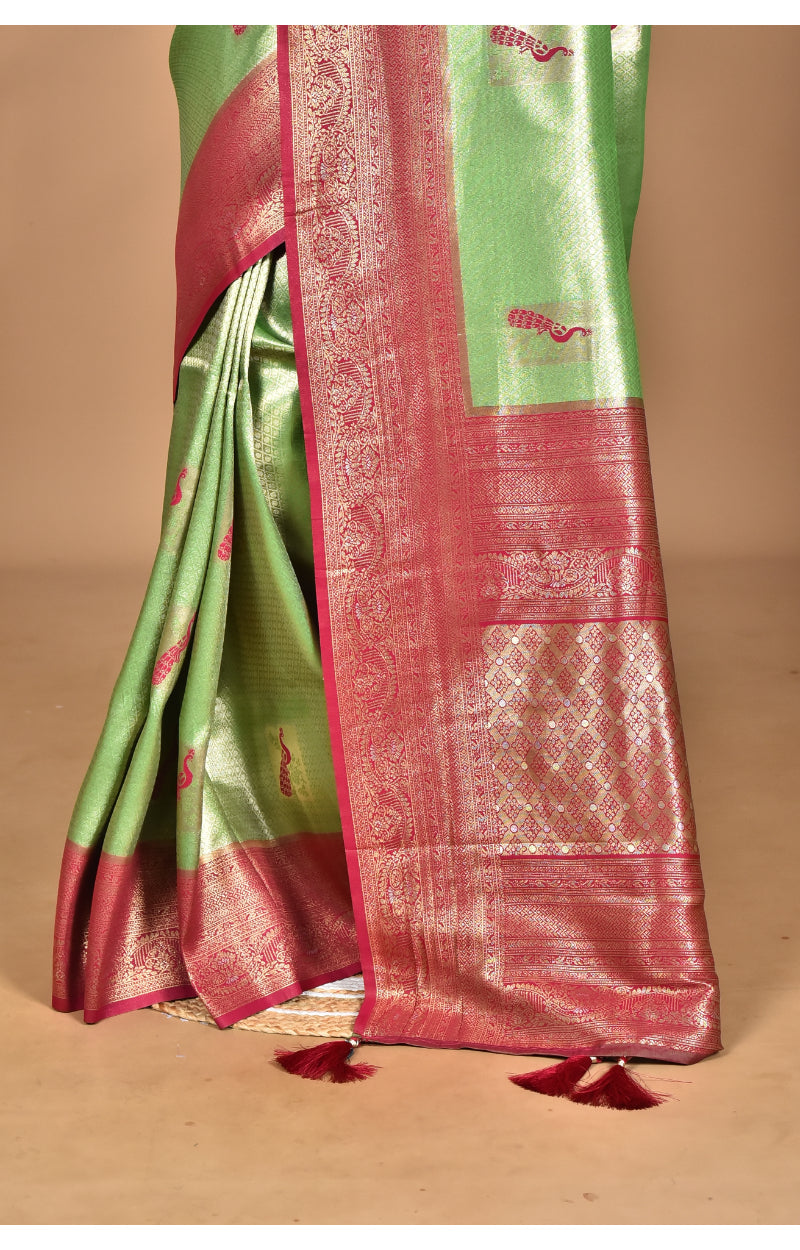 Morchari Women Desgin Banarasi Silk Saree-Green | Swadesiicart