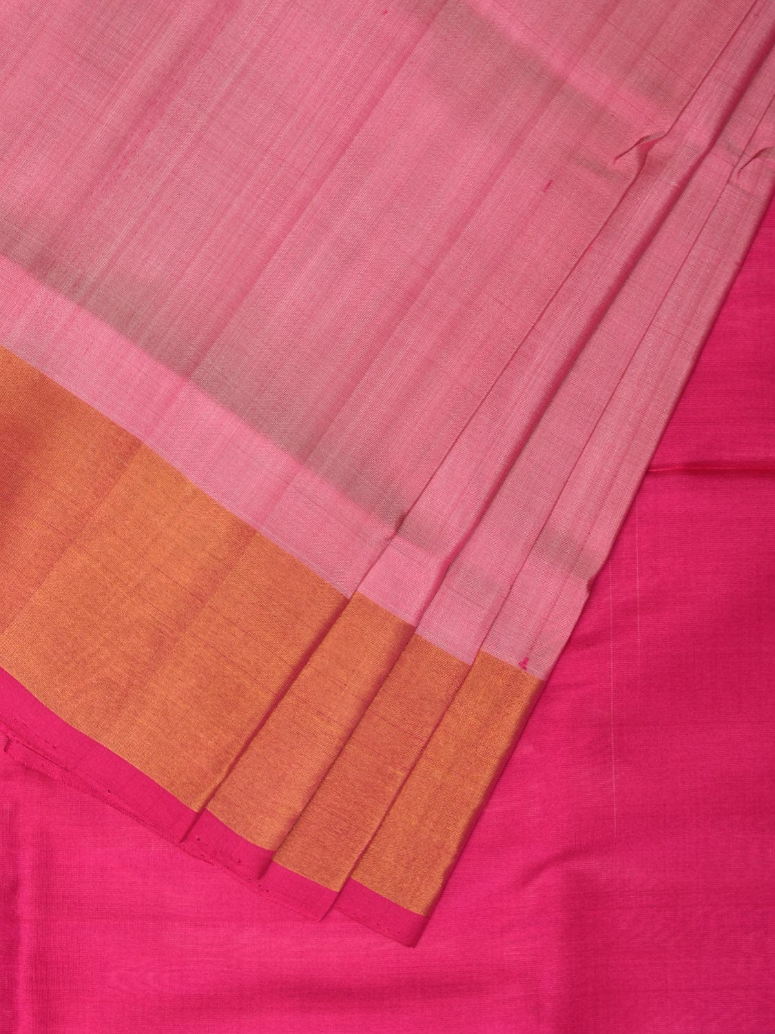 Peach and Pink Uppada Silk Handloom Plain Saree with Contrast Pallu Design - Global Threads | Swadesiicart