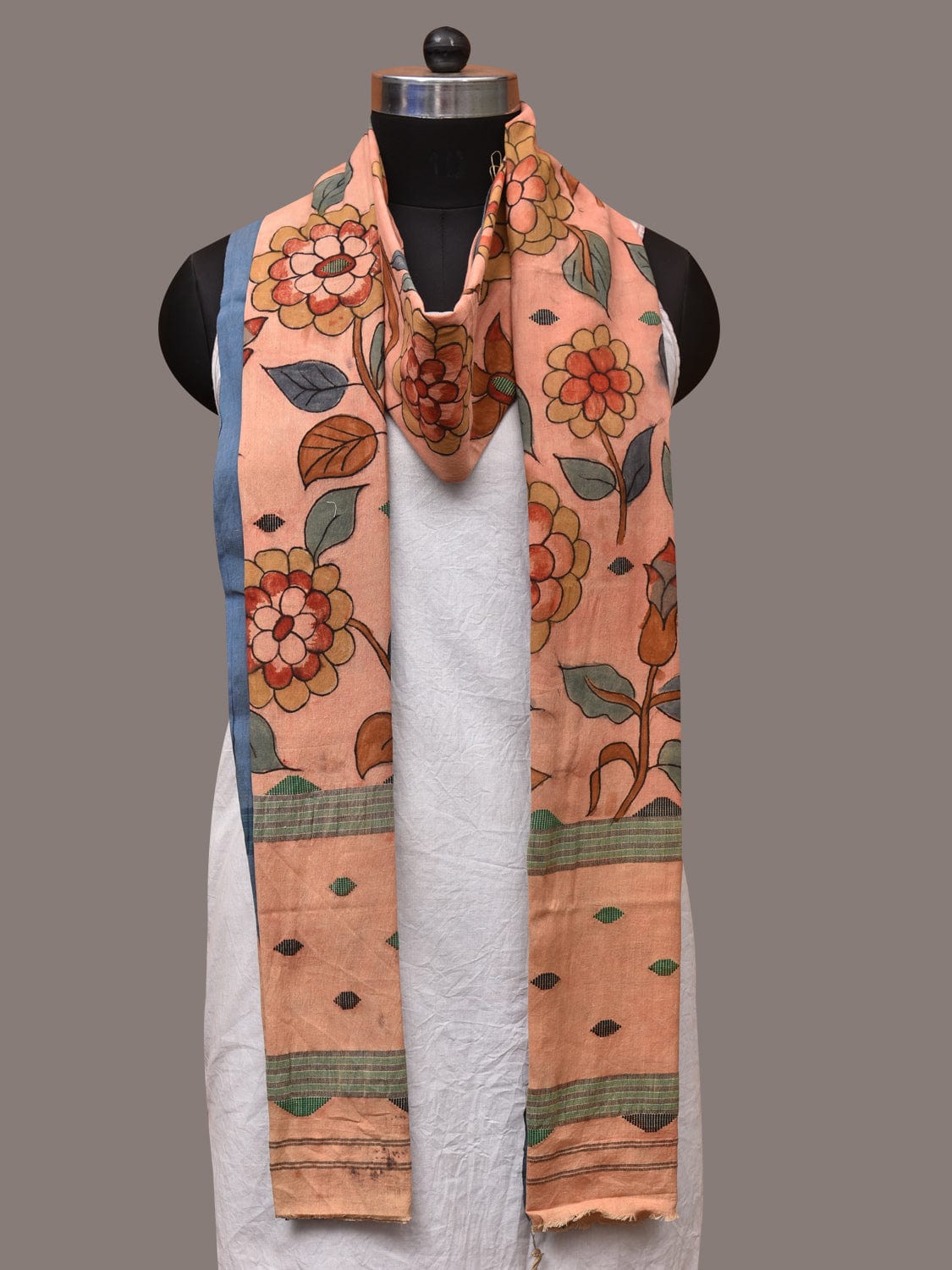 Peach Kalamkari Hand Painted Cotton Handloom Dupatta with Floral Design - Global Threads | Swadesiicart