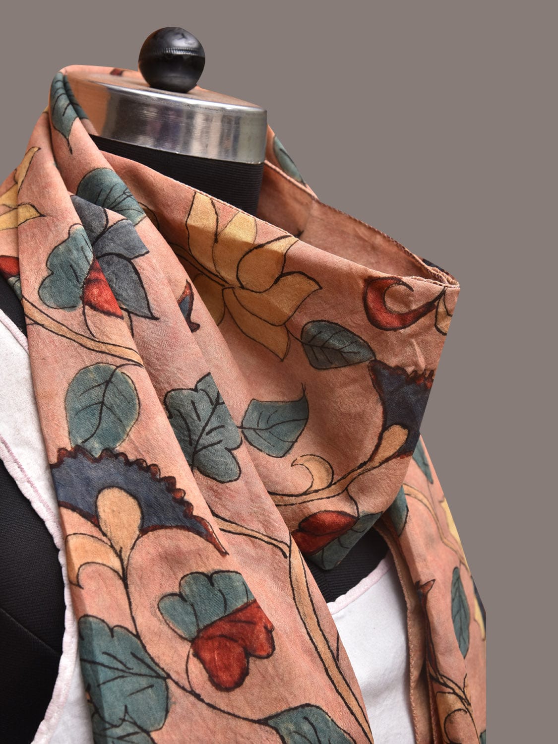 Peach Kalamkari Hand Painted Sico Stole with Floral Design - Global Threads | Swadesiicart