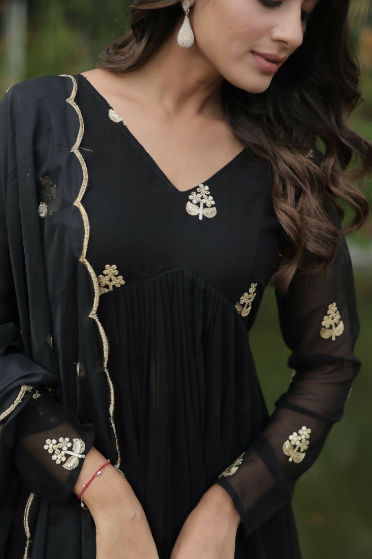 Jyoti Fashion Women's Black Faux Blooming Embroidered Kurta with Trouser & Dupatta | Swadesiicart