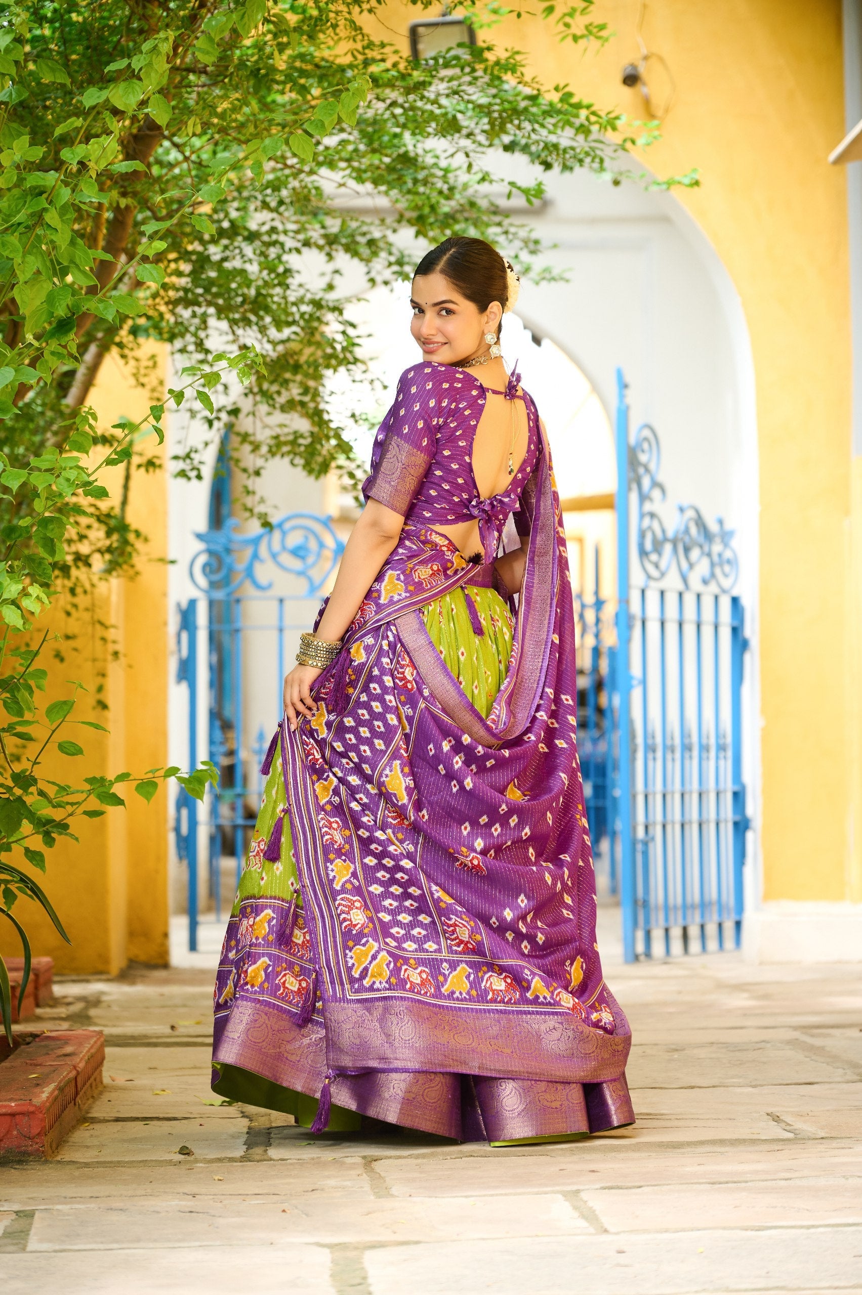 DEIANA'S Jacquard With Jari Lining With Print Lehenga Choli - Mehndi - Swadesiicart