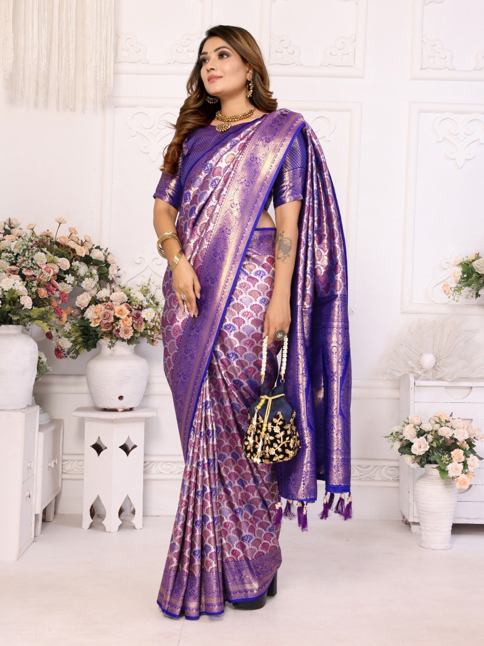 Anaita Lavender Banarasi Chaturi Silk With Weaving Saree With Blouse