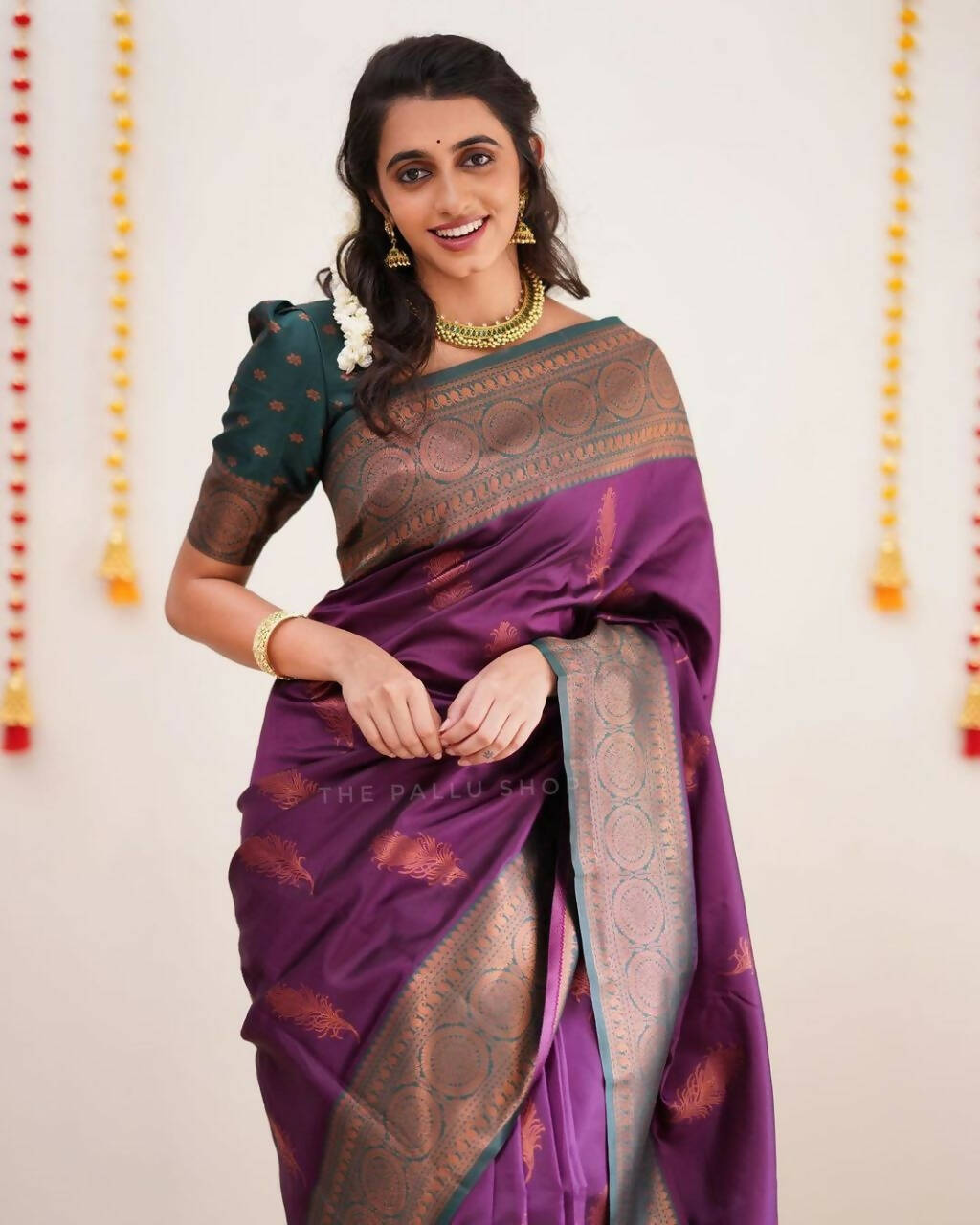 DEIANA'S Beautiful Designer Golden zari Soft Lichi Silk Saree - Purple - Swadesiicart