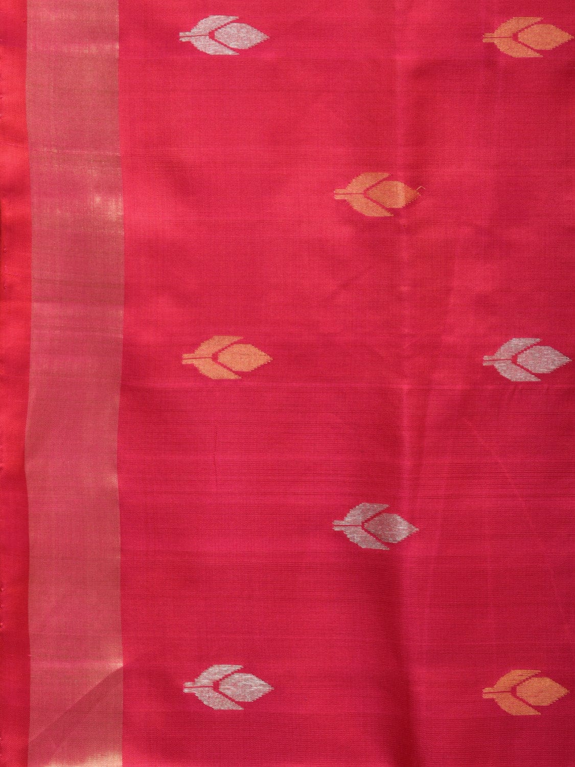 Pink Uppada Silk Handloom Saree with Floral and Birds Design - Global Threads | Swadesiicart