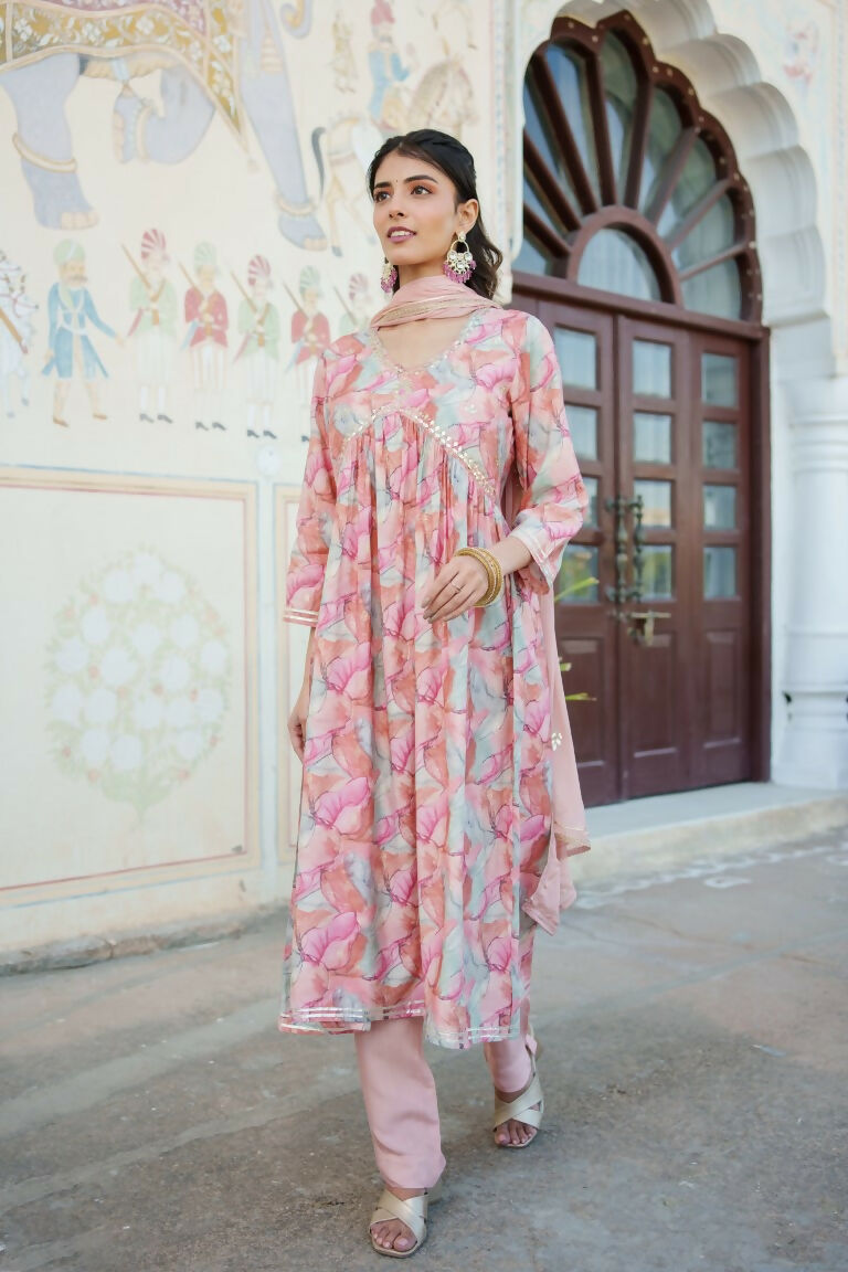 Vaasva Women Peach Muslin Embroidered Kurta, Pant & Dupatta Set | Swadesiicart