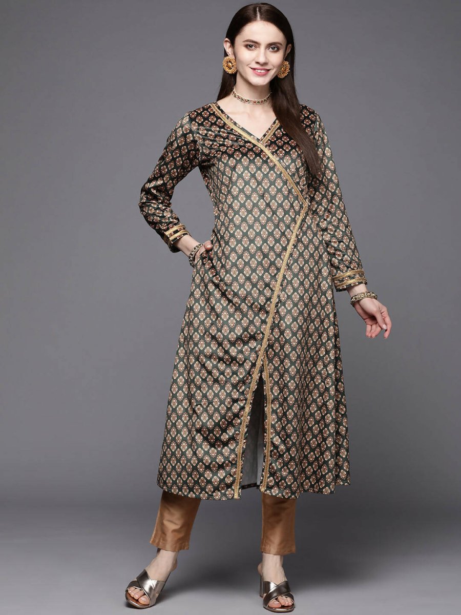 Ahalyaa Women Green & Cream-Coloured Floral Printed Velvet Kurta | Swadesiicart