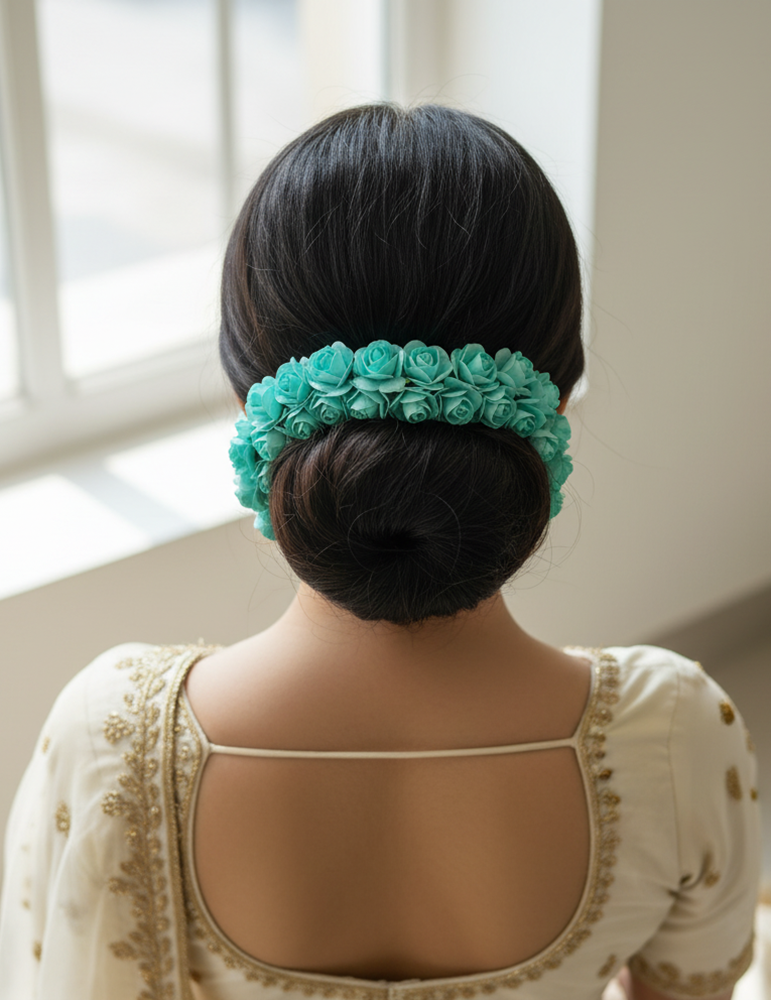Aquamarine Rose Gajra