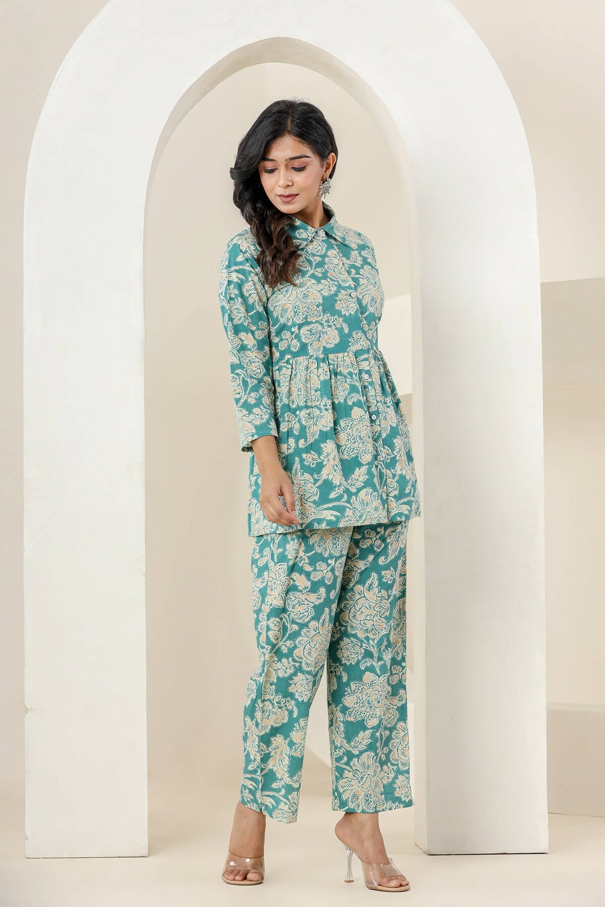 Kaajh Women's Turqouise Gold Print Cotton Co-ord Set - Swadesiicart