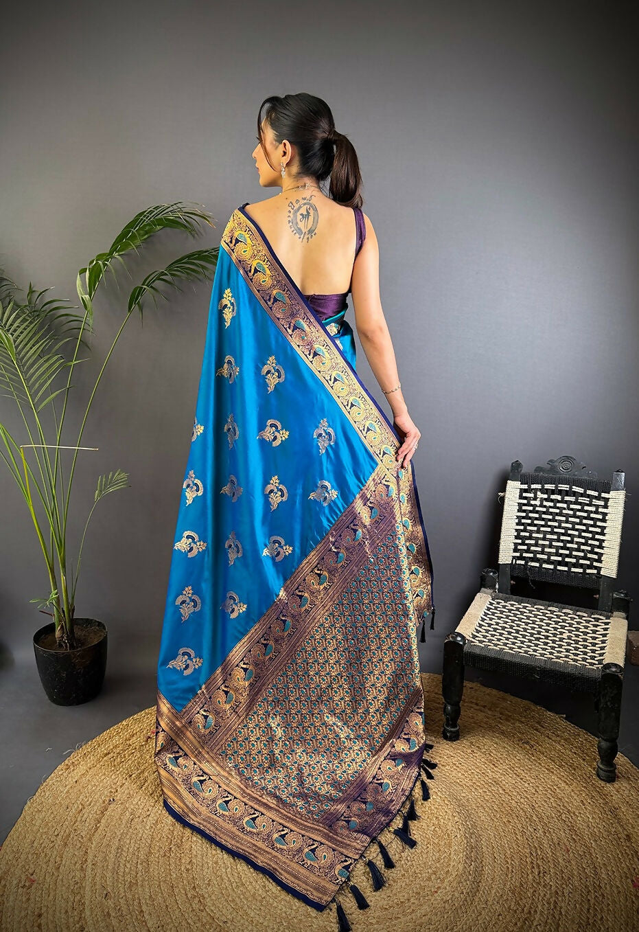 Joban Fashion Banarasi Royal Blue Woven Soft Silk Saree | Swadesiicart
