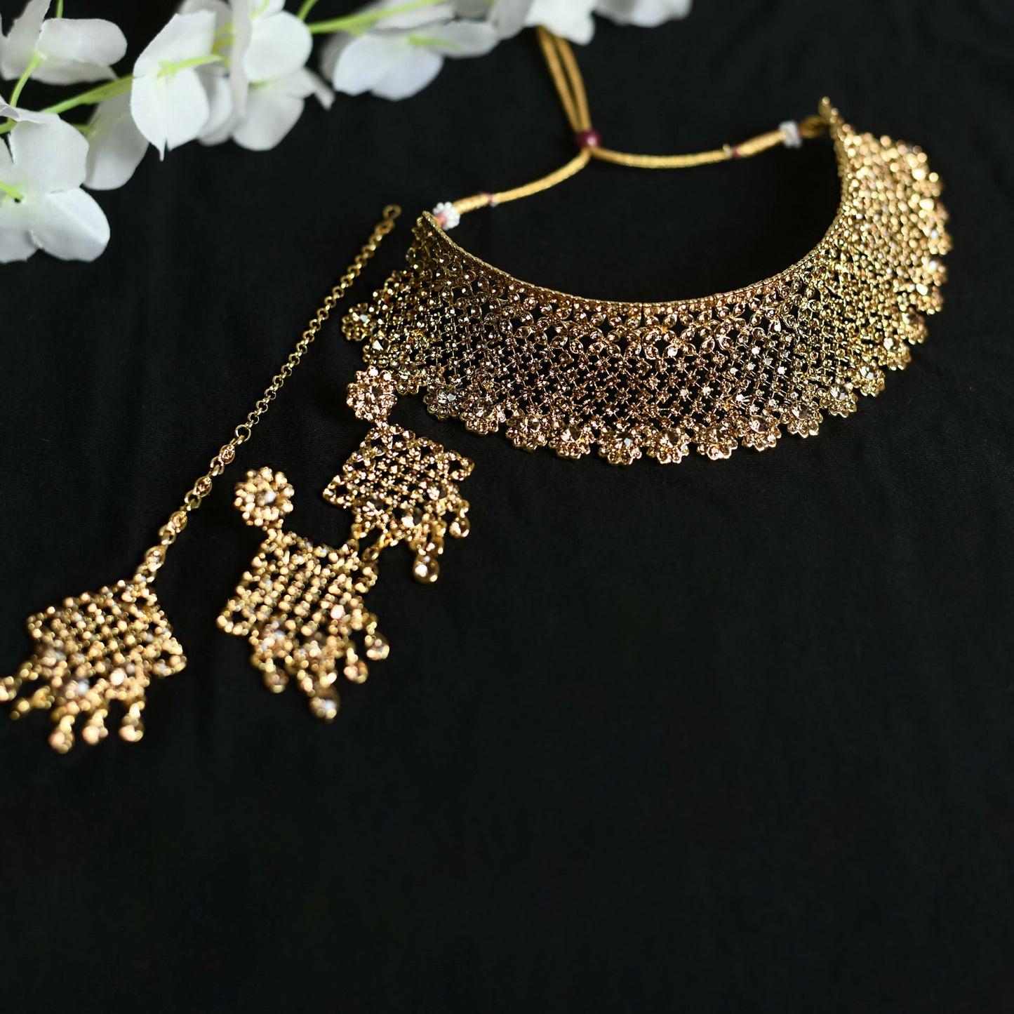 Mominos Fashion Johar Kamal Traditional Rajwadi Design Heavy Golden Color Choker Set | Swadesiicart