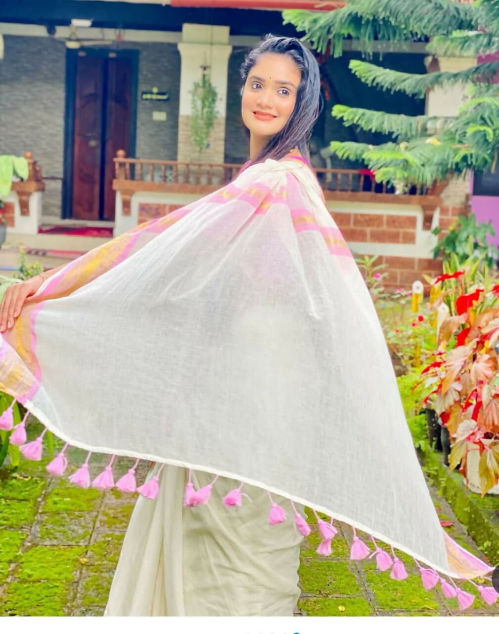 Exclusive Collection Beautiful White Pink Pure Cotton Hand Weaving Handloom Saree With Running Blouse Piece - Swadesiicart
