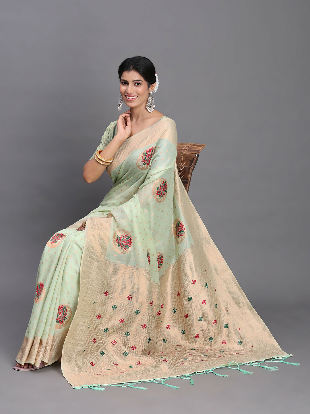Shree Shyam Fashion Linen Cotton Light Green Saree