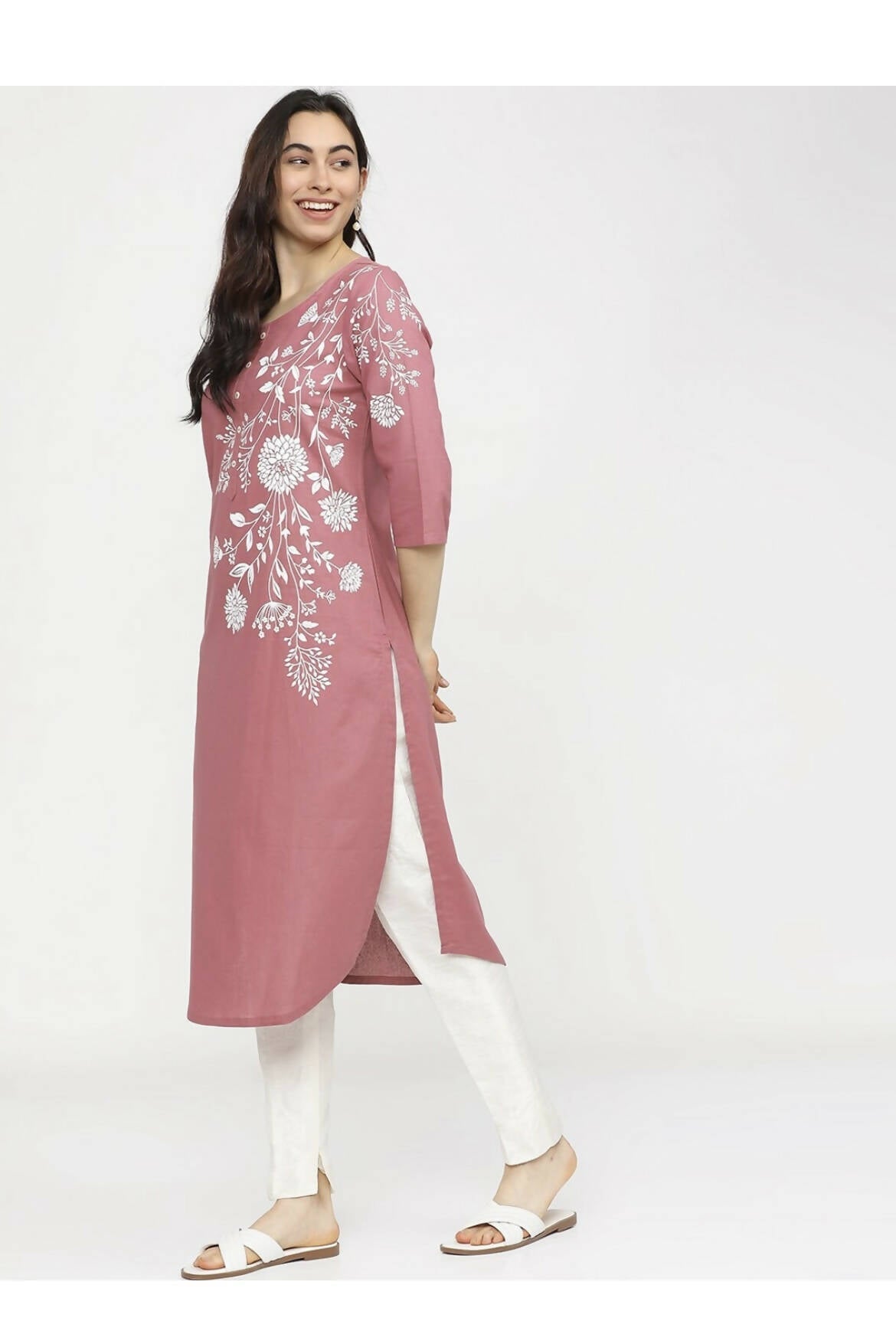 Cheera Embellished Daily Wear Cotton Blend Kurta - Peach - Swadesiicart