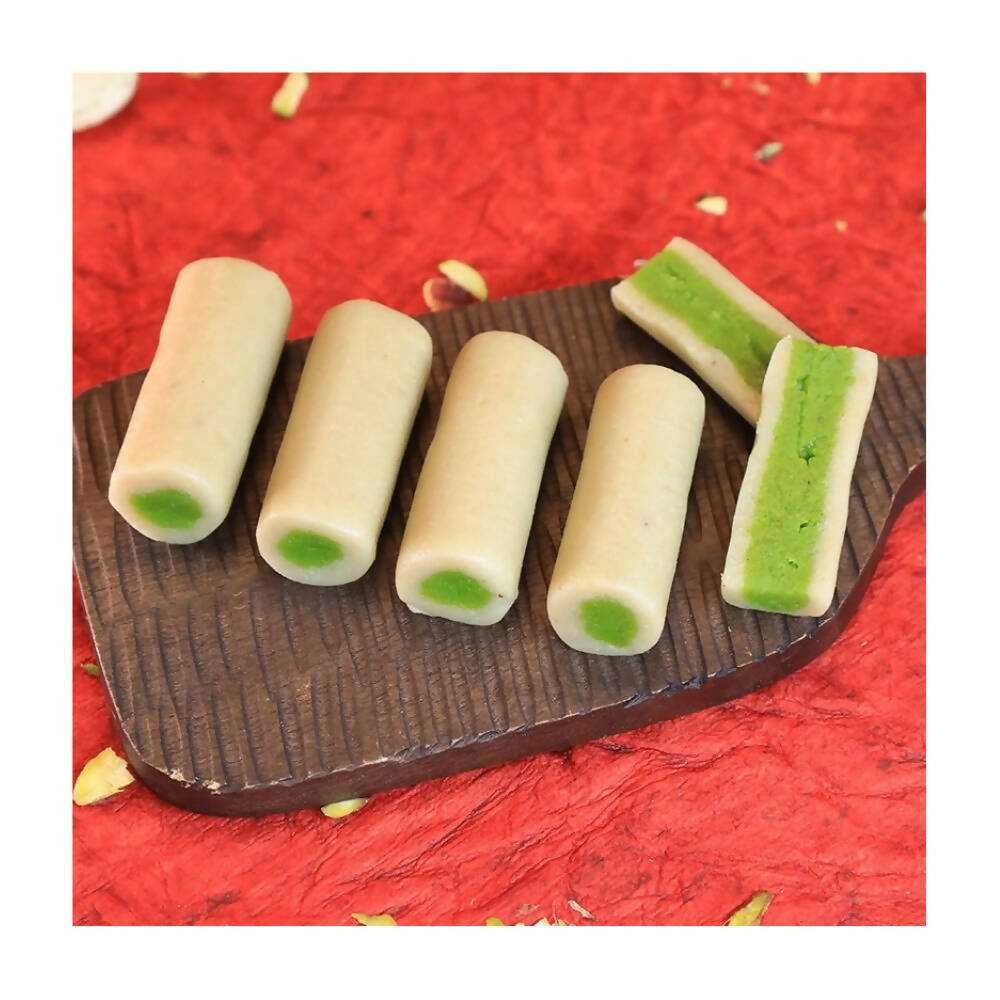 Olive Mithai Kaju Pista Roll | Swadesiicart