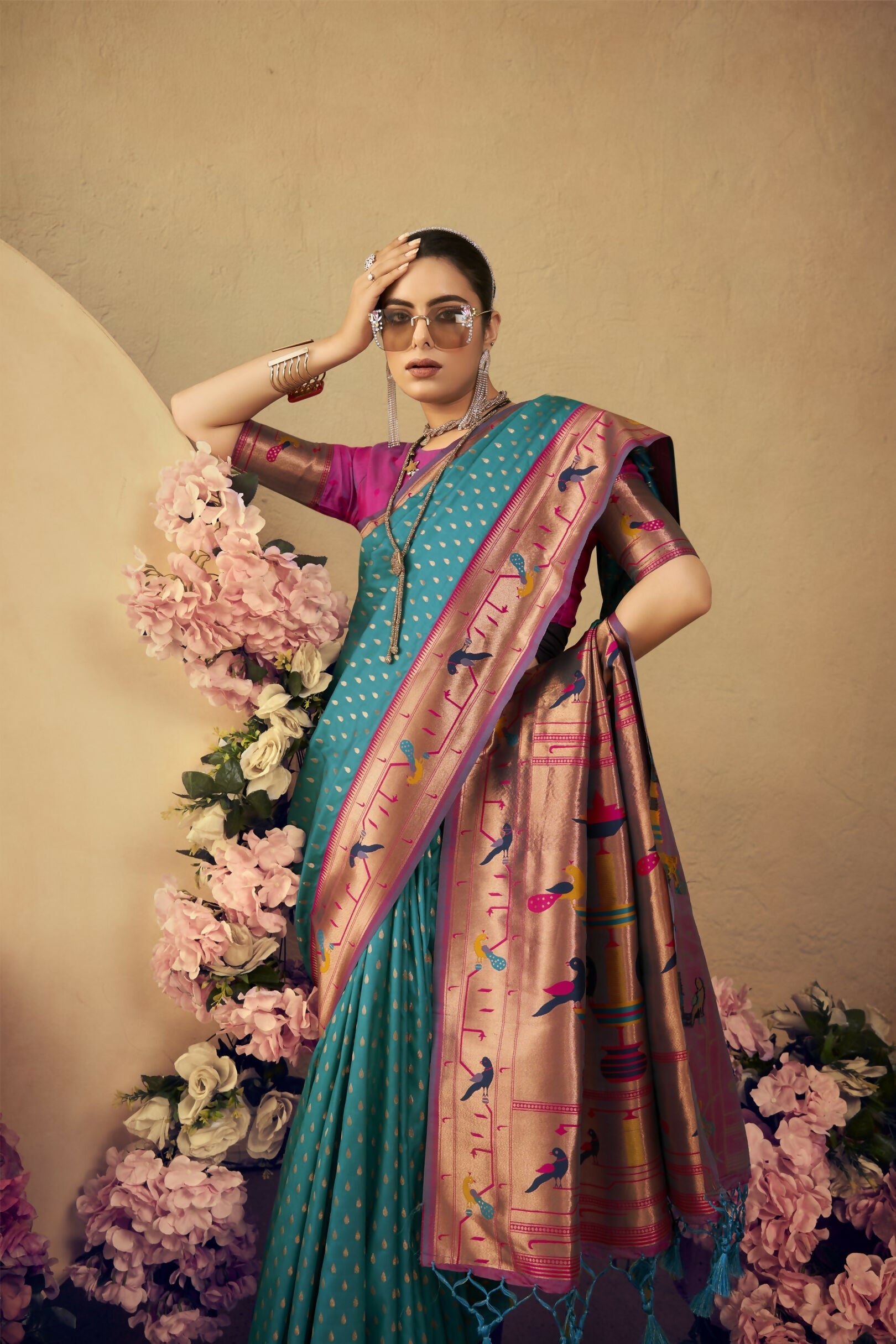 Vishnu Weaves Women's Rama Paithani Silk Saree with Blouse - Swadesiicart