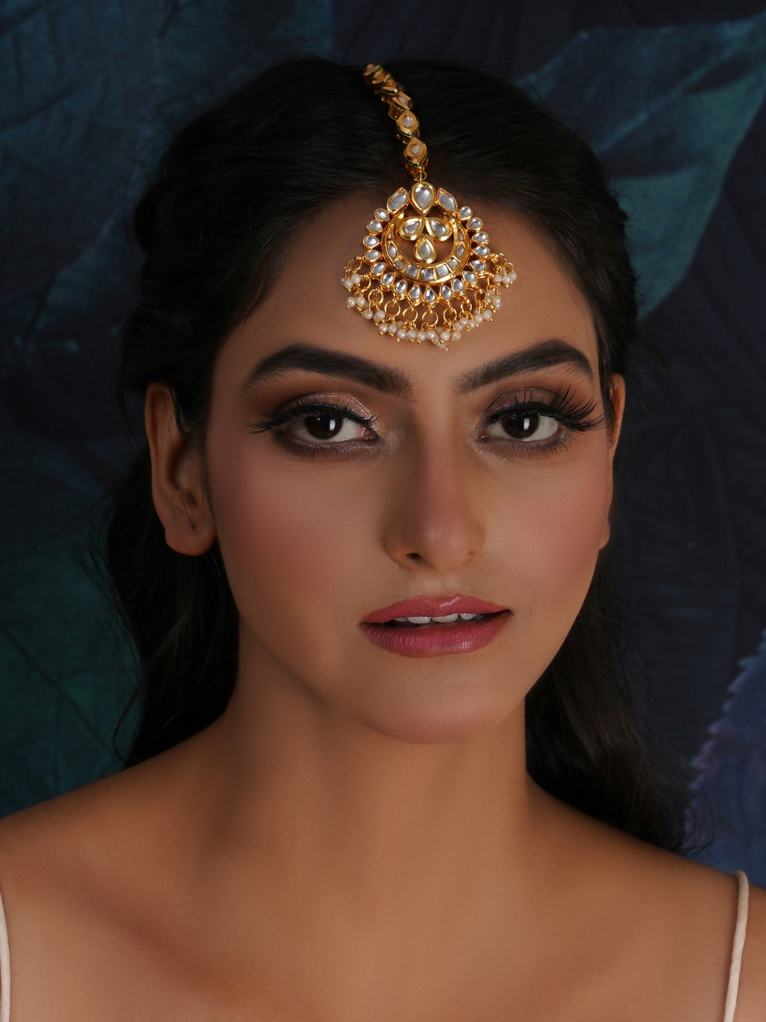 Kundan Maang Tikka (Gold) - Ruby Raang | Swadesiicart