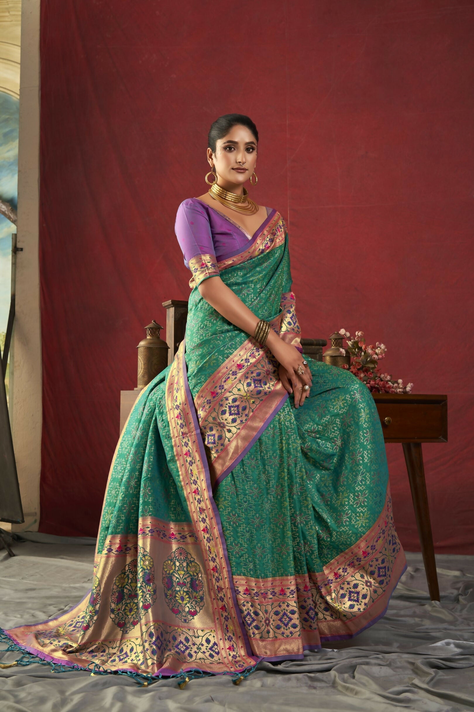 Vishnu Weaves Women's Rama Paithani Silk Saree with Blouse - Swadesiicart