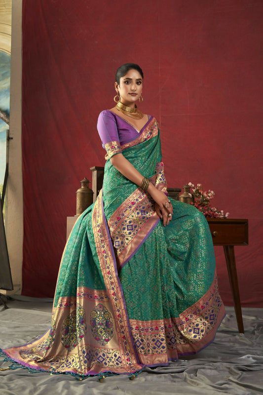 Vishnu Weaves Women's Rama Paithani Silk Saree with Blouse - Swadesiicart