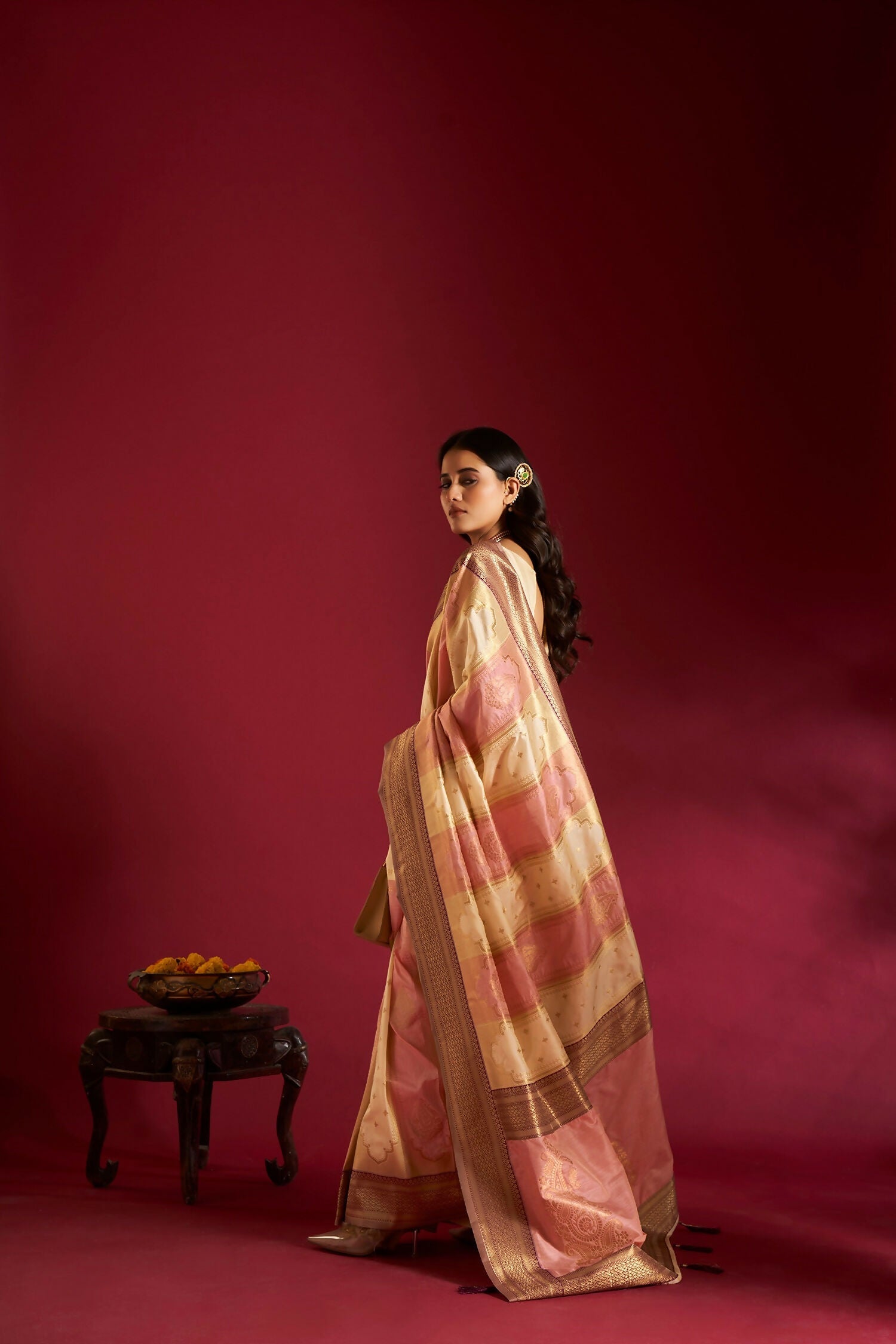 Joban Fashion Cream & Light Pink Plain With Weaving Border Banarasi Silk Sarees | Swadesiicart