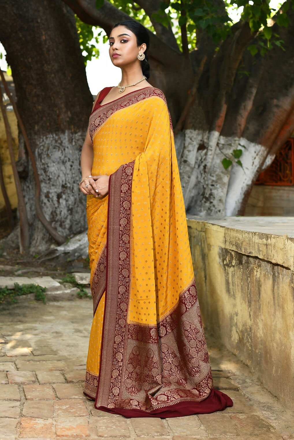 Joban Fashion Yellow Crepe Chiffon Pure Handloom Banarasi Silk Saree | Swadesiicart