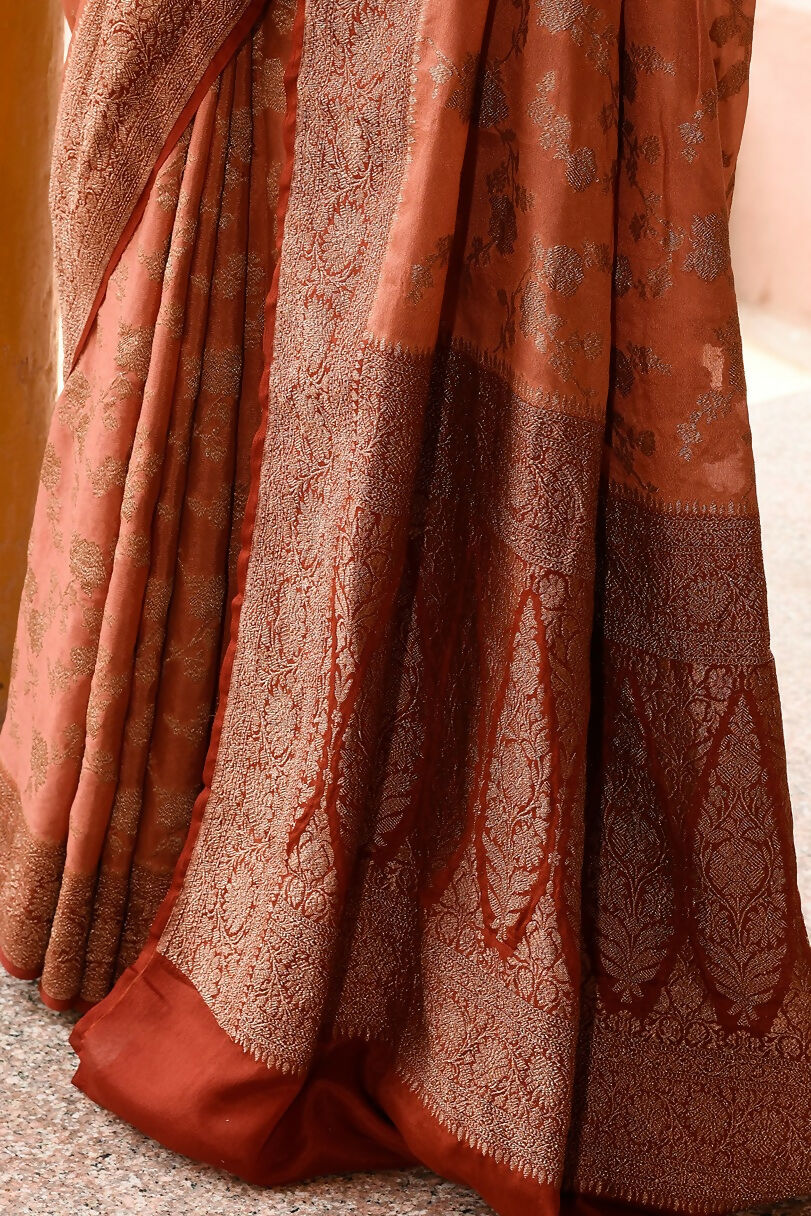 Joban Fashion Amber Crepe Chiffon Pure Handloom Banarasi Silk Saree | Swadesiicart