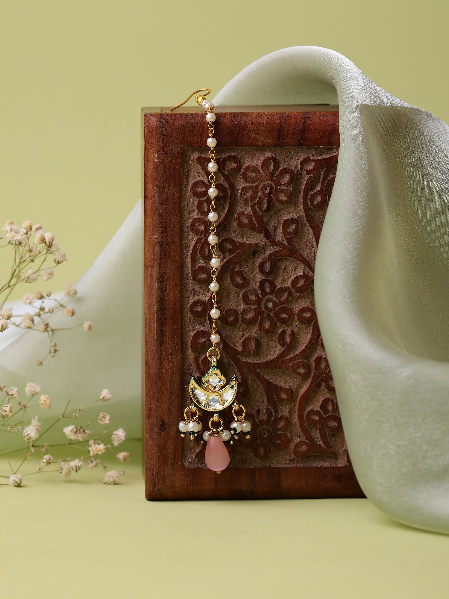 Ruby Raang Gold Polished Pink Kundan Maang Tikka | Swadesiicart