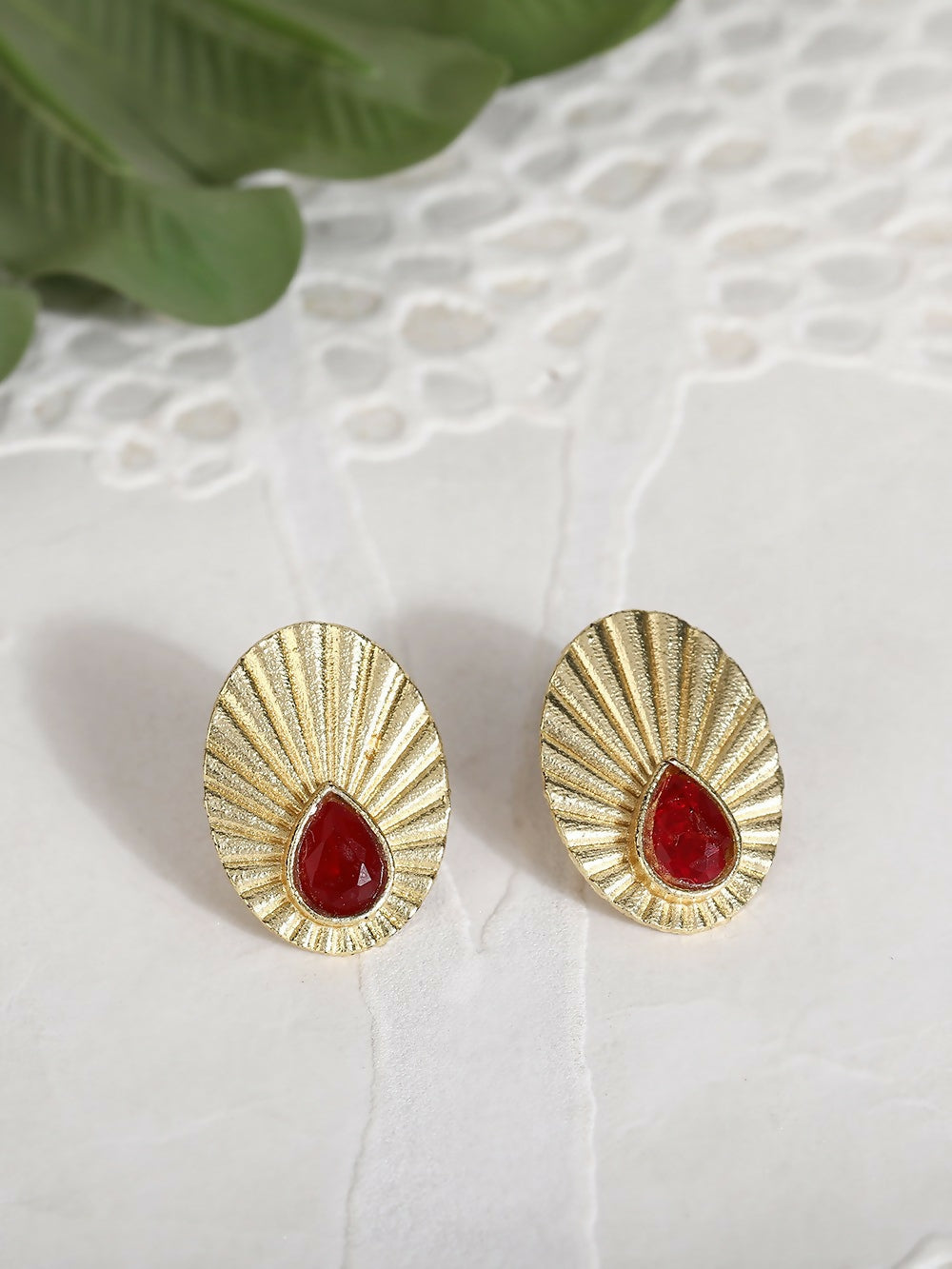 Joban Fashion Women Miny Size Red Stone Matte Gold Earrings | Swadesiicart