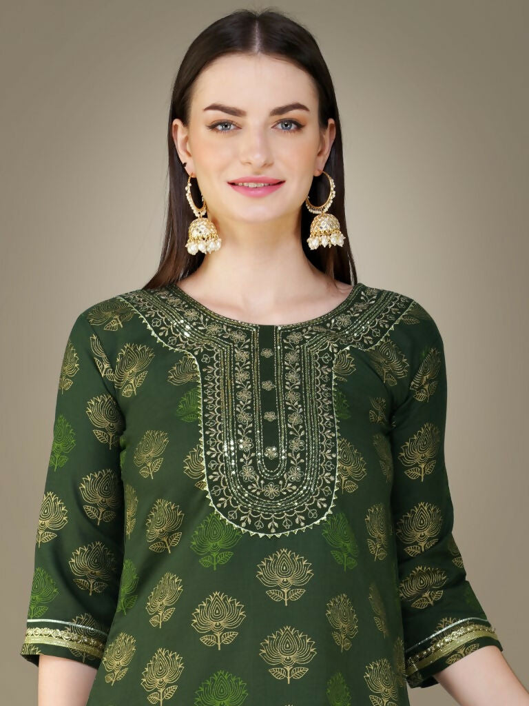 Jyoti Fashion Women's Dark Green Cotton Magic Slub Embroidery & Sequence work Kurta with Trouser & Dupatta | Swadesiicart