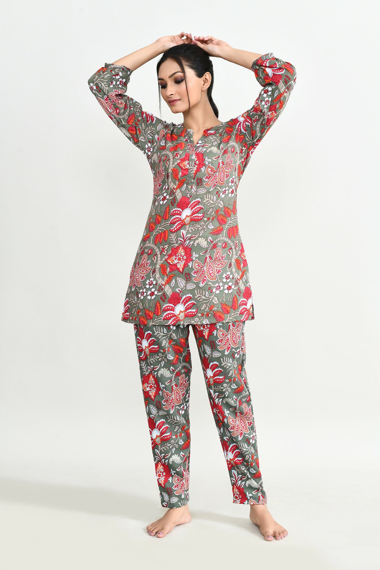 Joban Fashion Beautiful Maroon & Green Cotton Cod Set - Swadesiicart